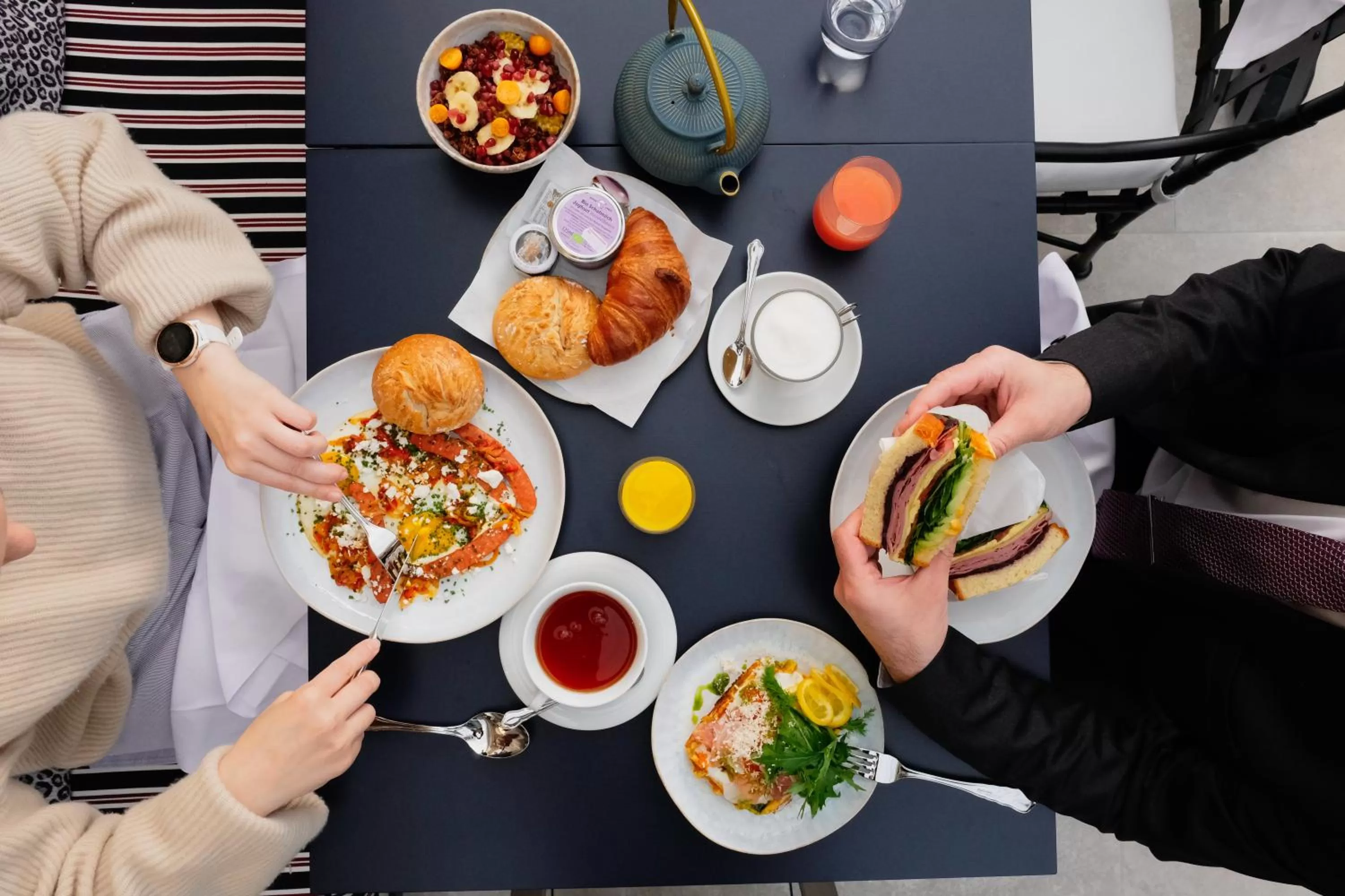 Food and drinks in The Leo Grand