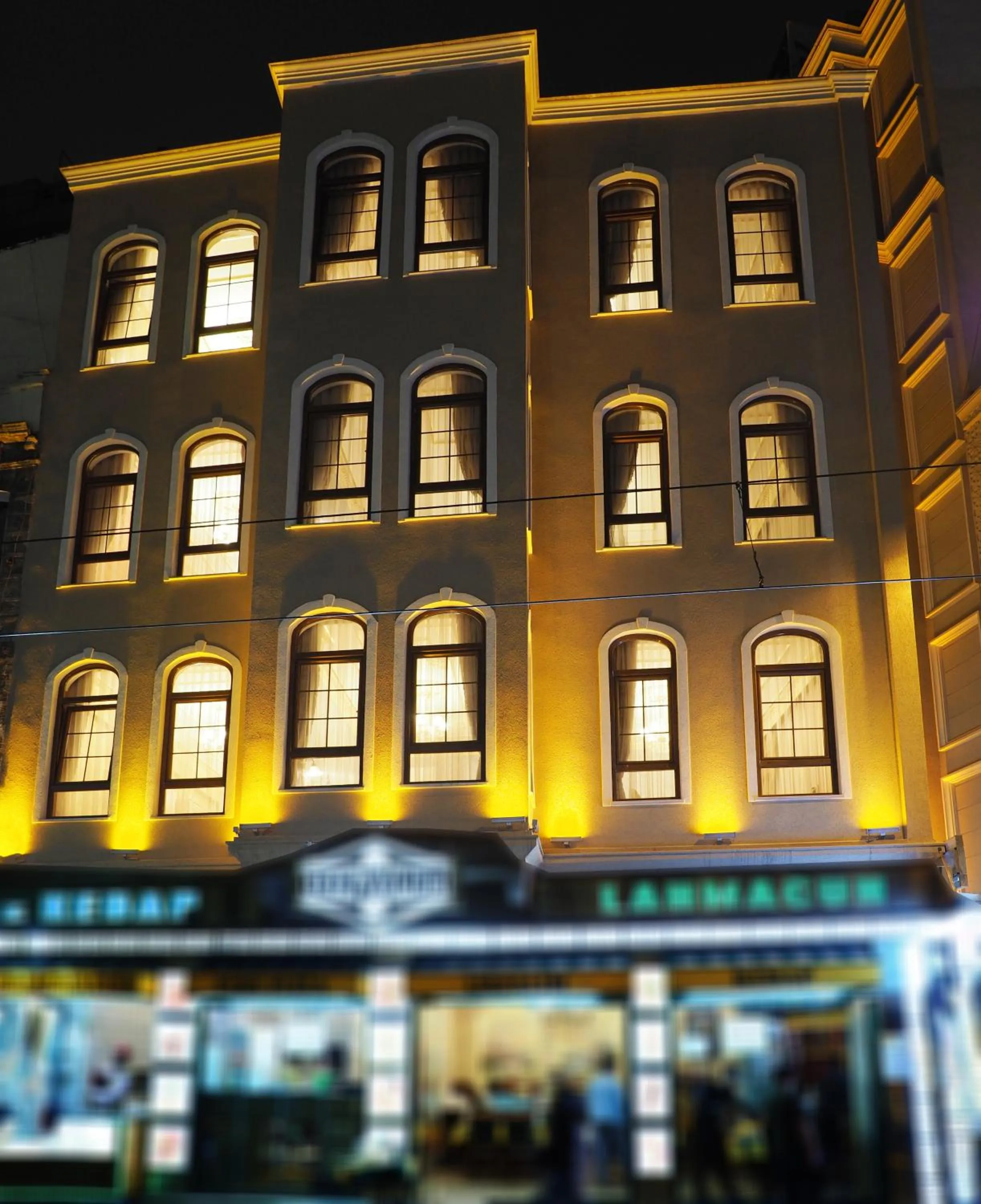 Facade/entrance in Glamour Classic Hotel Istanbul Sirkeci