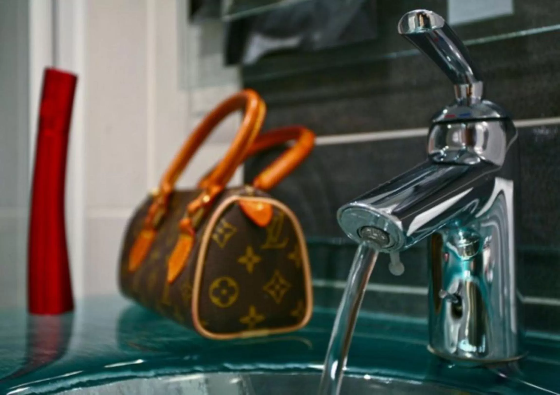 Bathroom in Convention Montparnasse