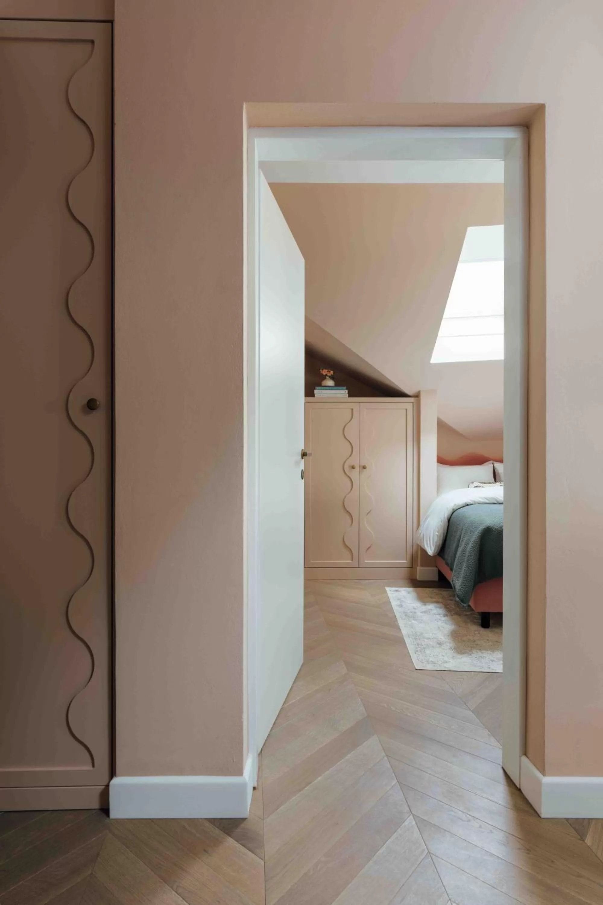 Bed in Clemonte Hotel - Your Reception-less Boutique Hideaway