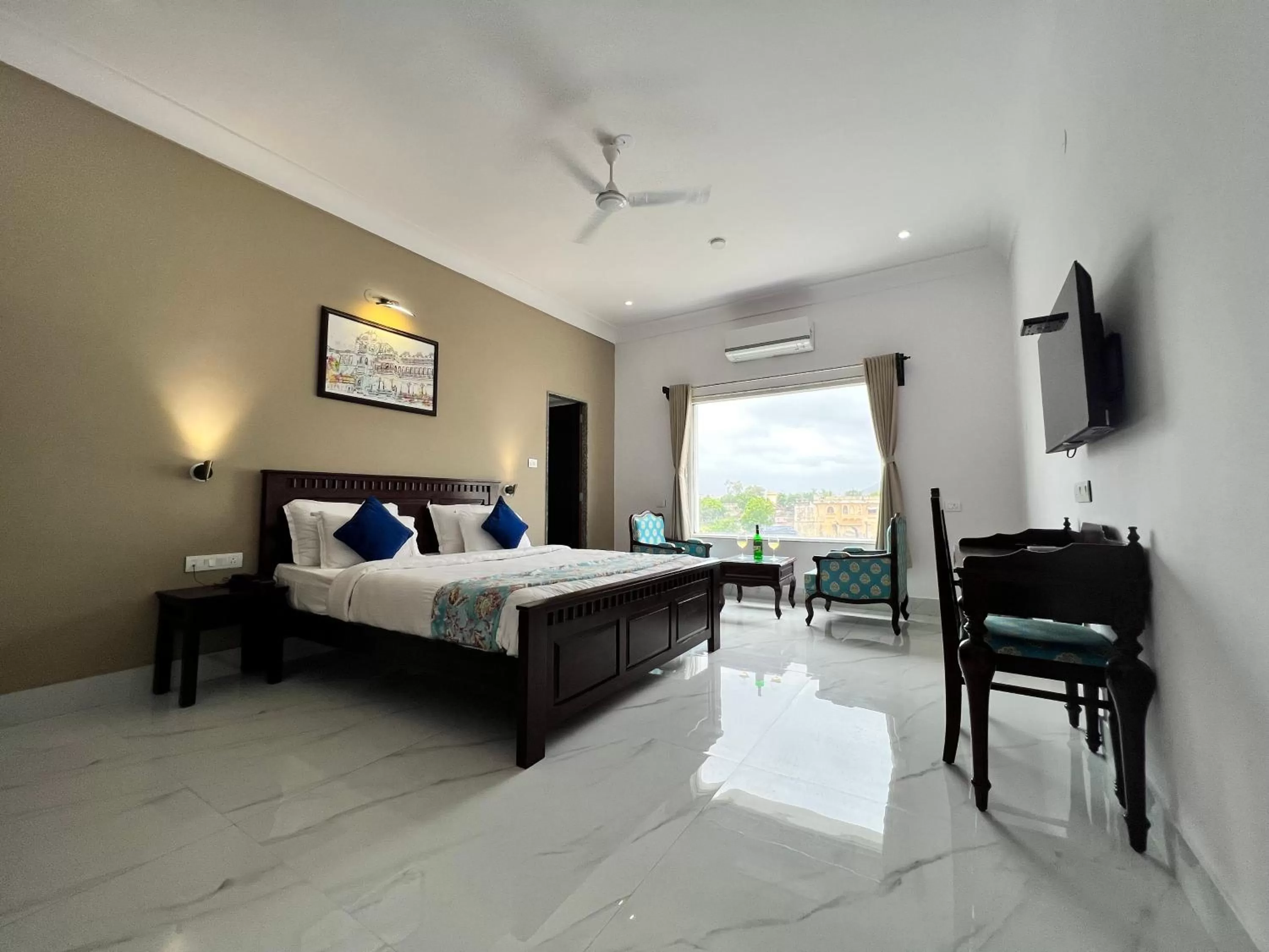 Bedroom in Revaas Lake View Boutique Stay