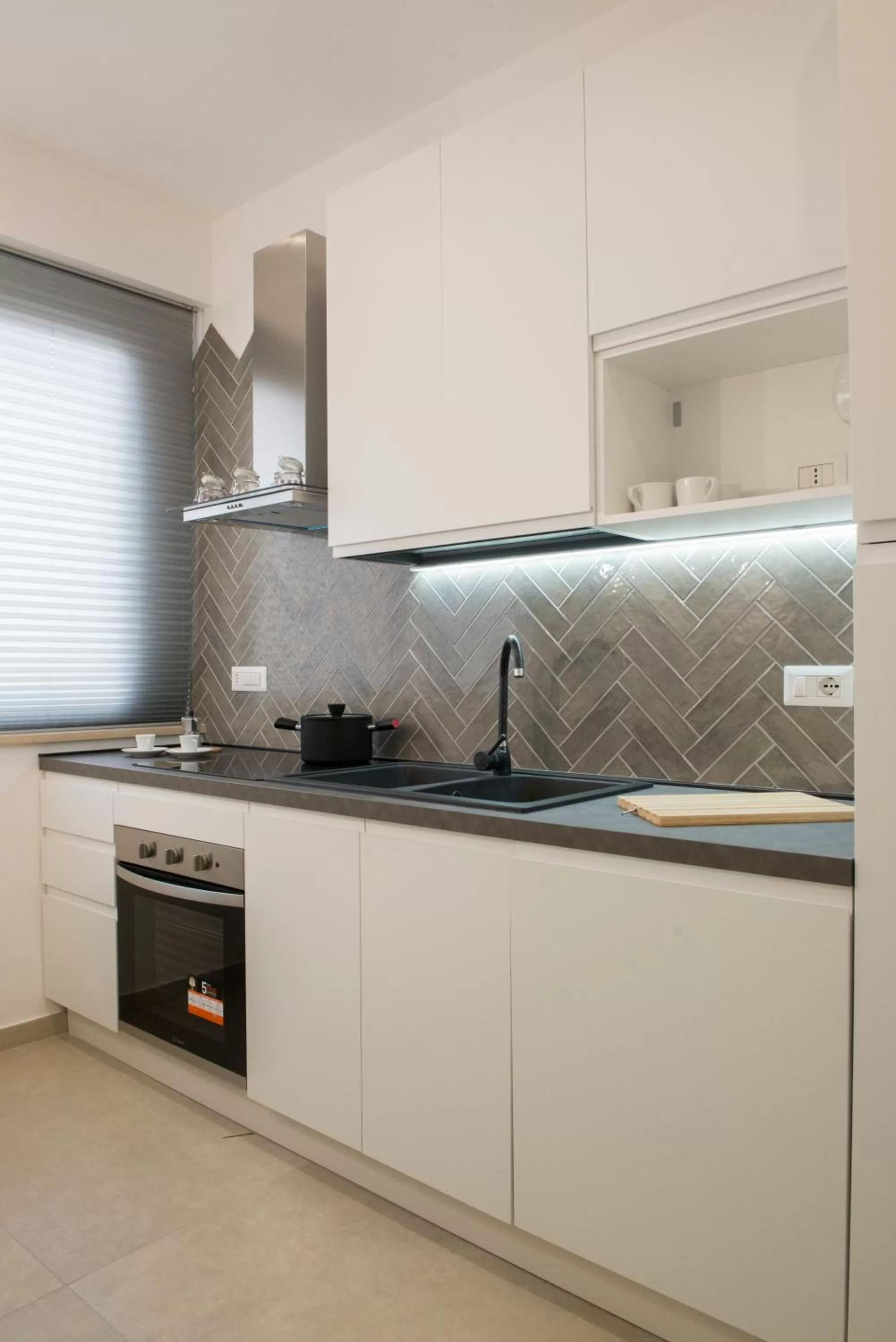 Kitchen or kitchenette, Kitchen/Kitchenette in Leflole Residence B&B