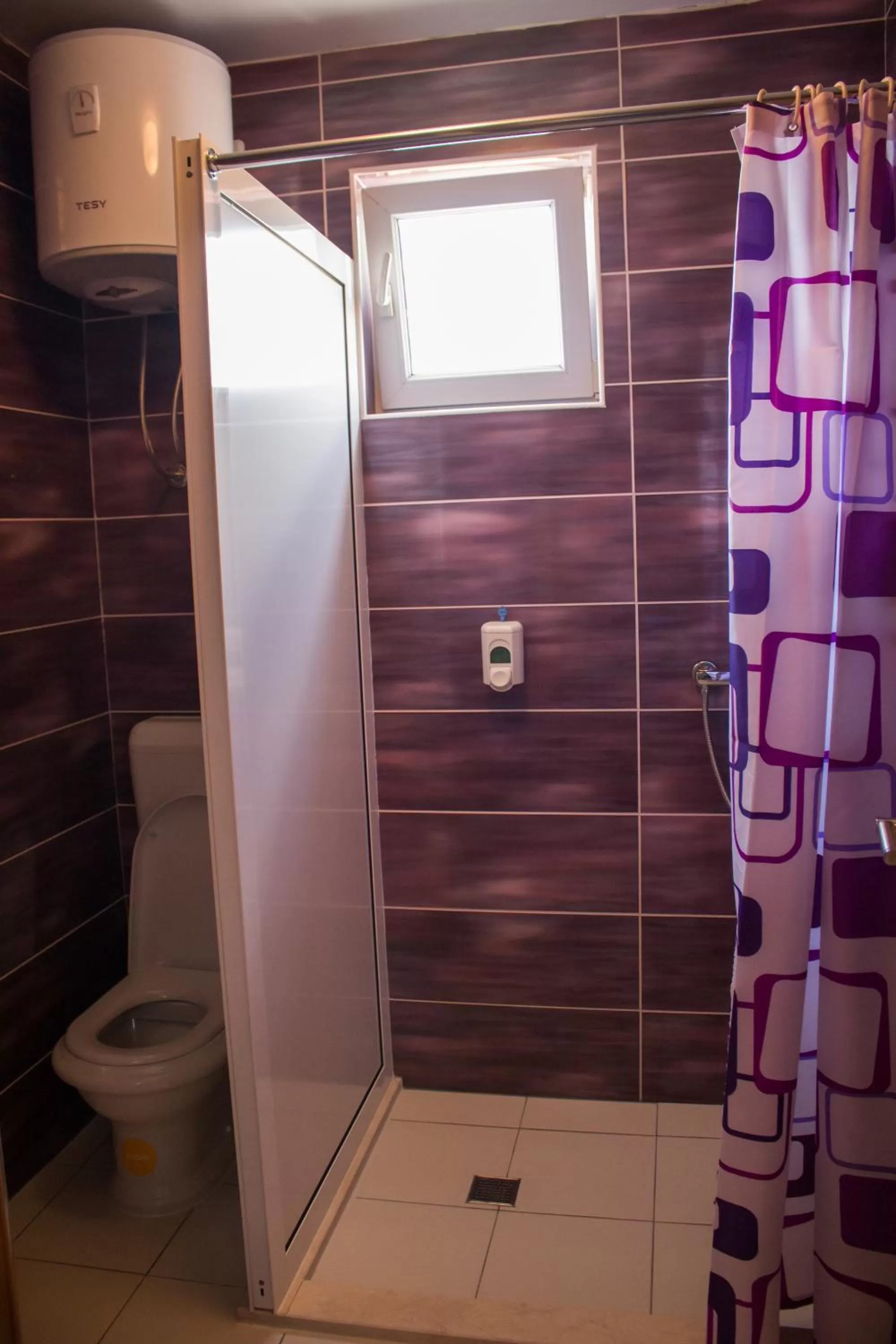 Bathroom in Motel Aura