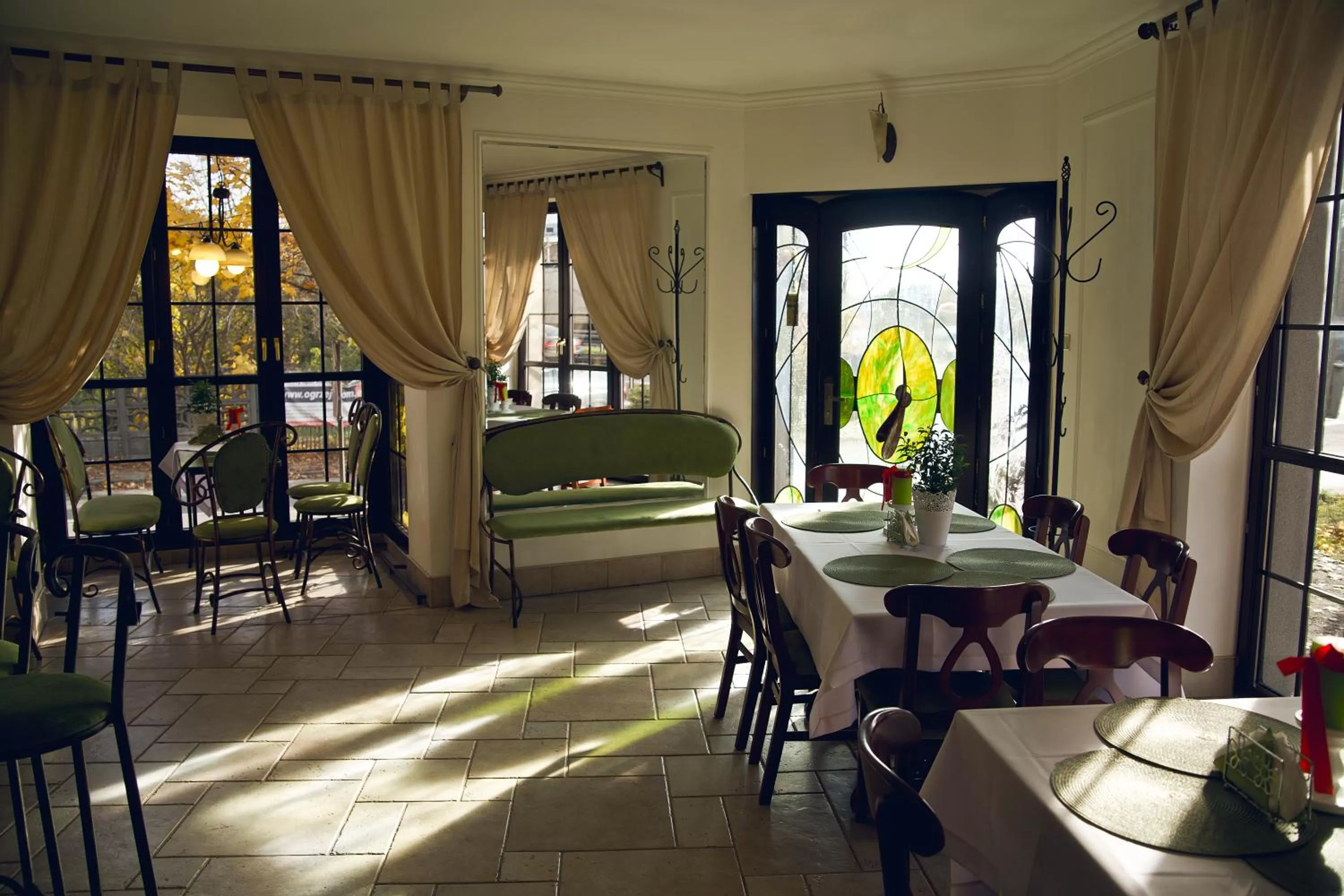 Restaurant/places to eat in Oberża Złota Gęś