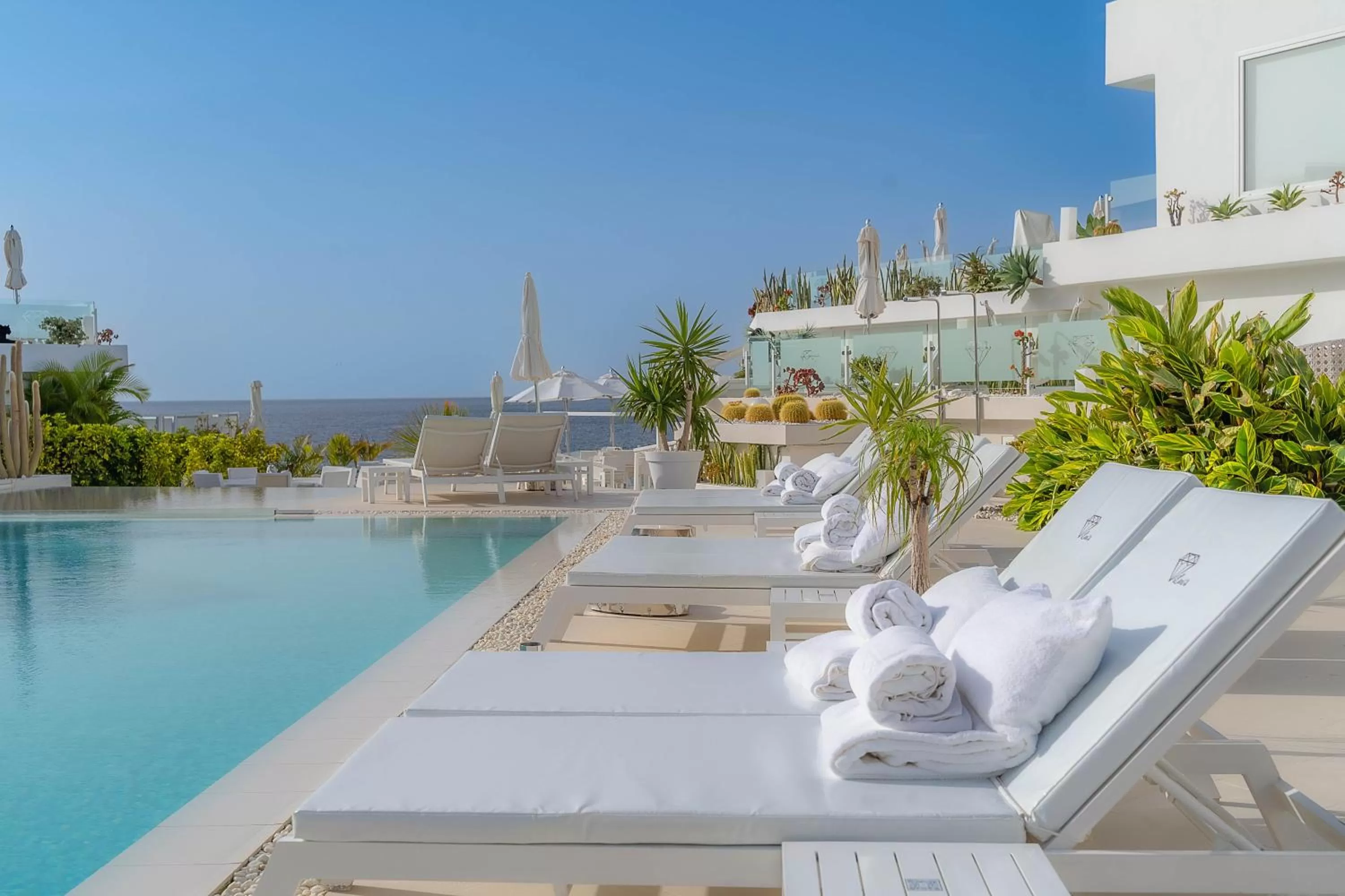 Solarium in Lani's Suites de Luxe - Adults Only