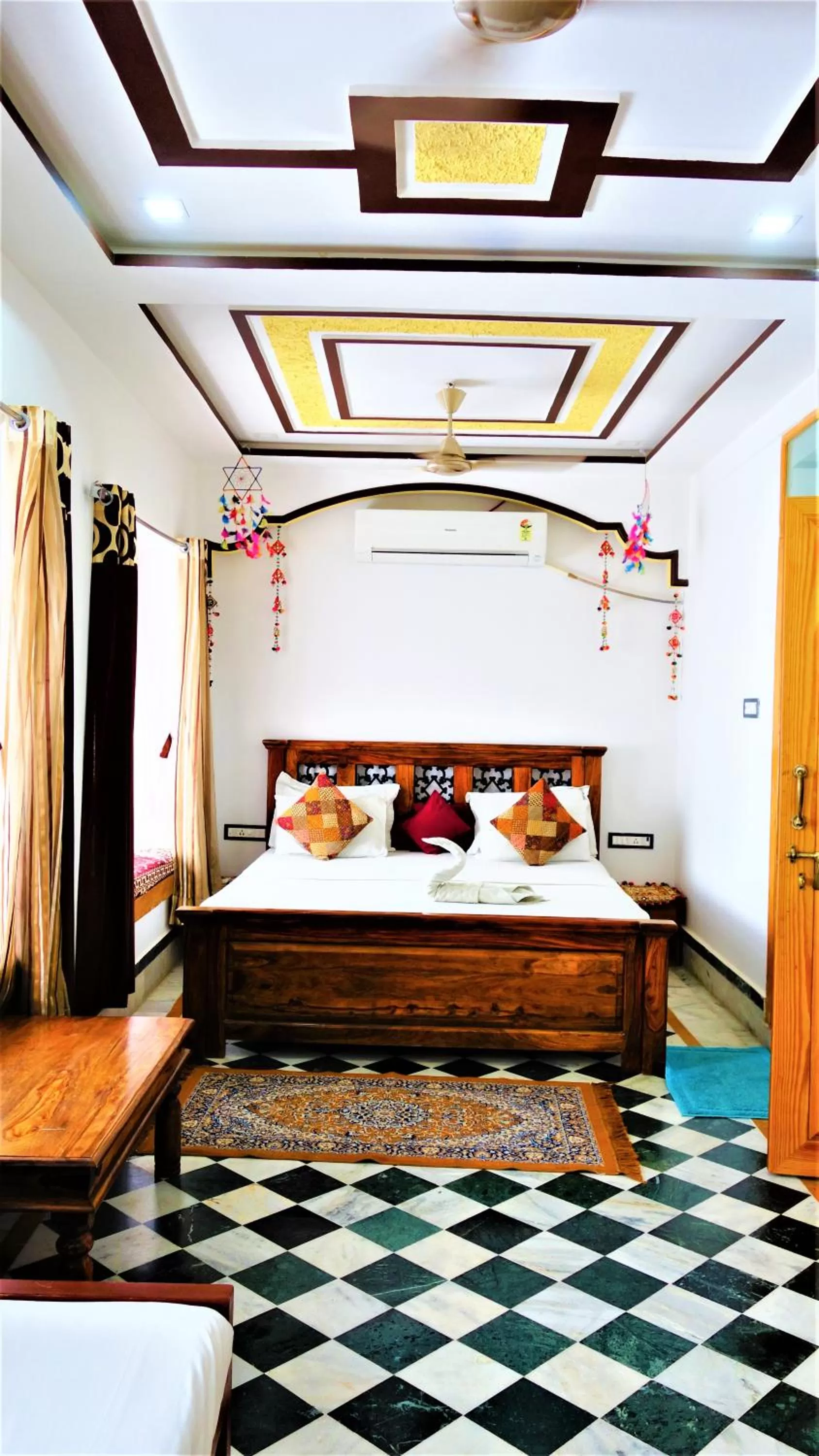Bed in The Wanderlust Guest House & Safari