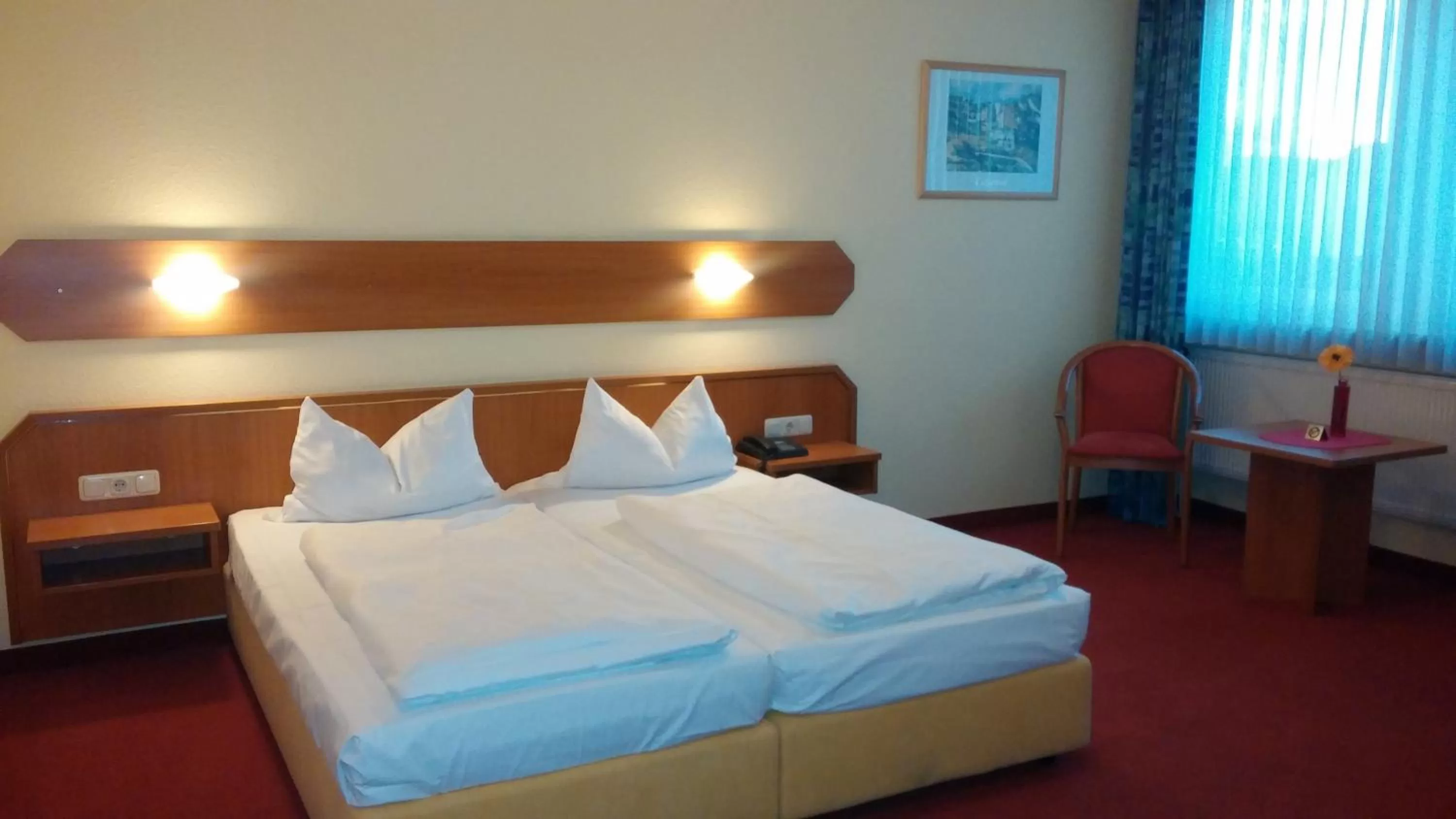 Photo of the whole room, Bed in Hotel Berliner Ring