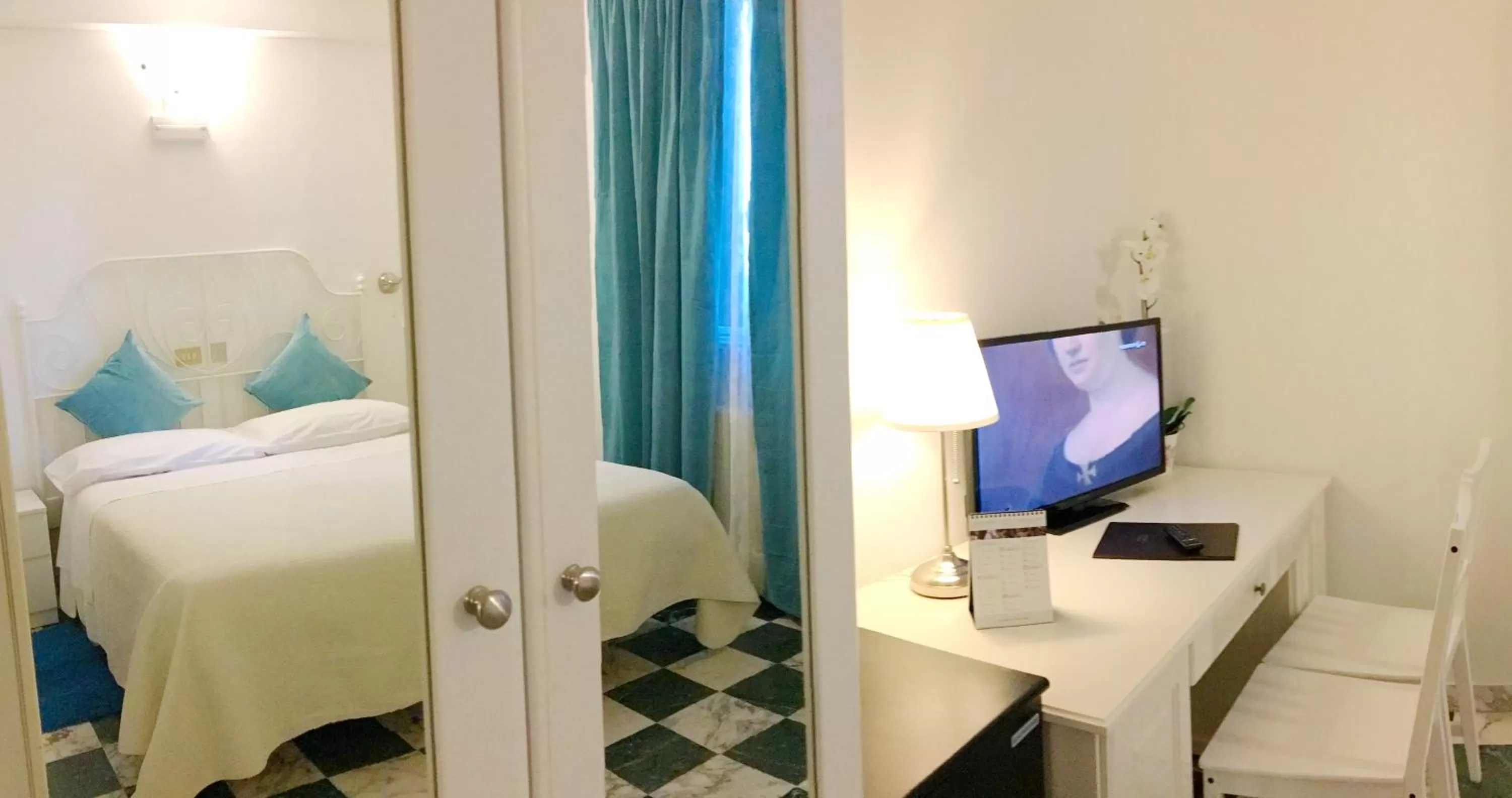 Decorative detail in Albergo Hotel Raffaello