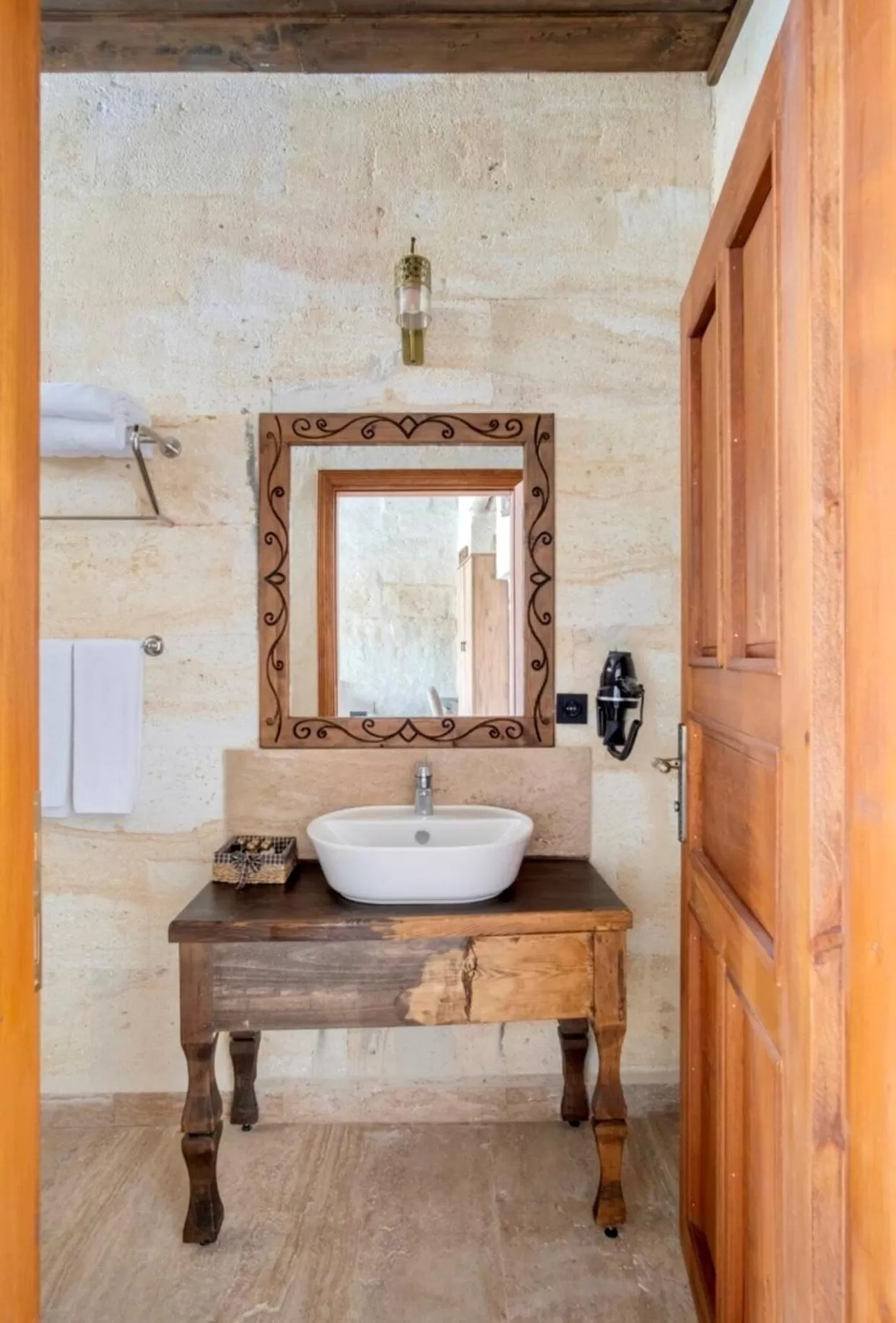 Bathroom in Uzay Cave Suite Hotel