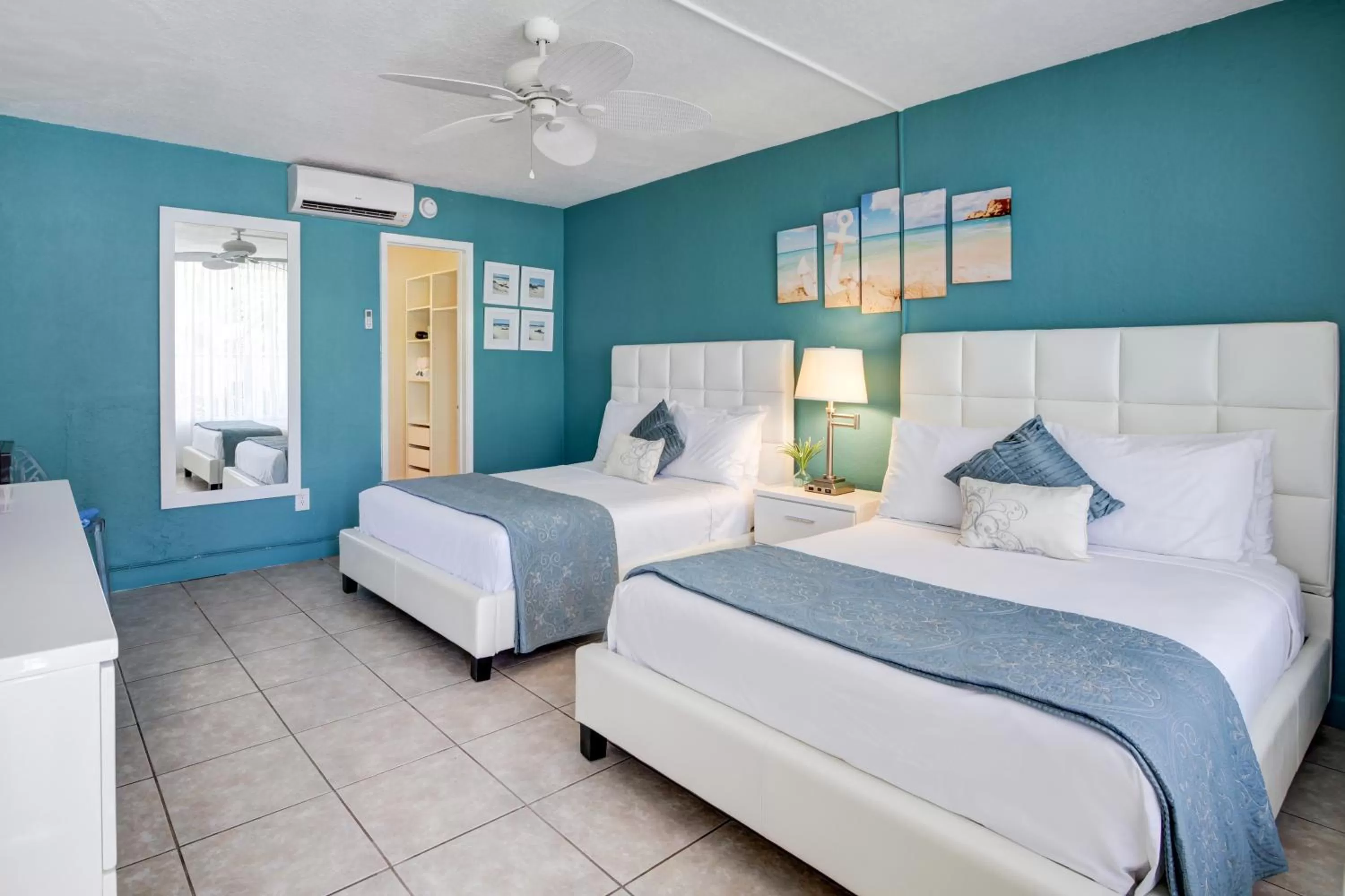 Bed in Castle by the Sea Motel