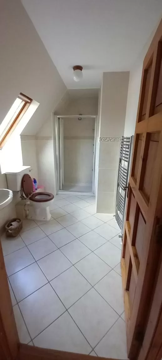 Bathroom in Ardsallagh Lodge