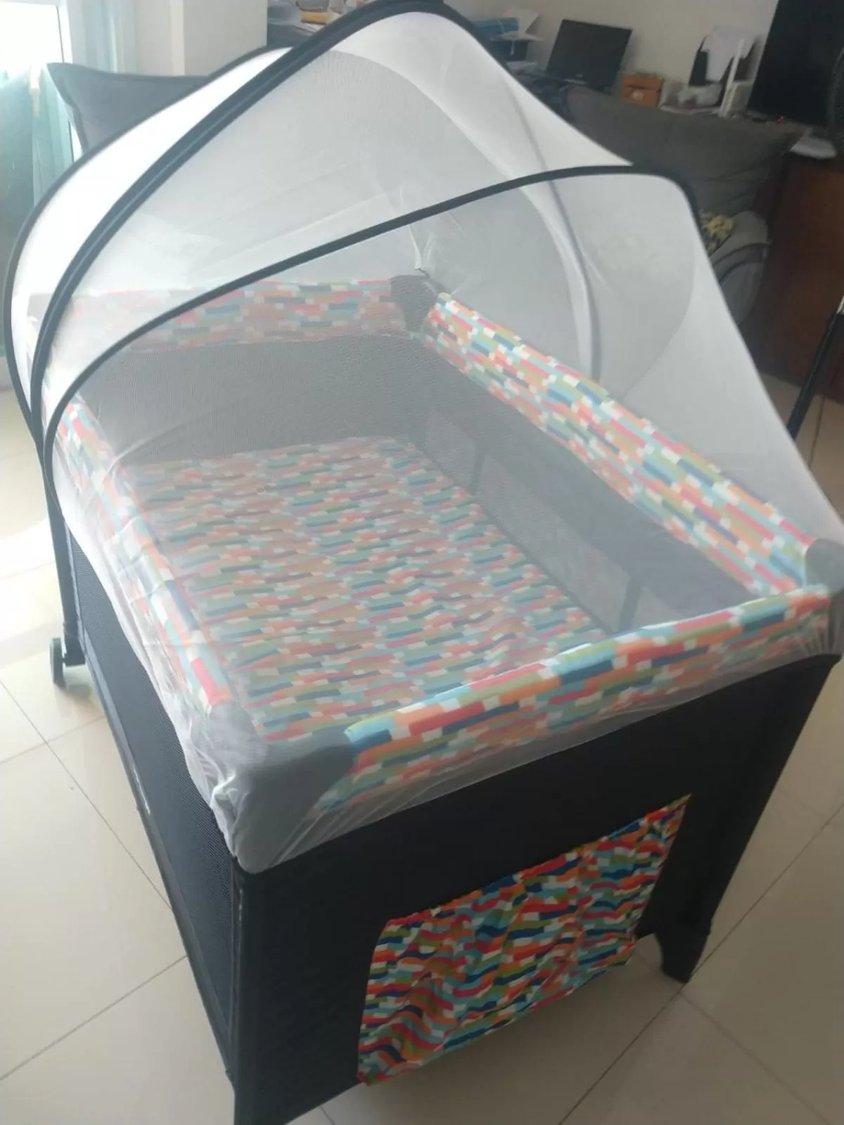 cot in Apartamento no Golden Lake - pé na areia, agua de côco e cervejinha