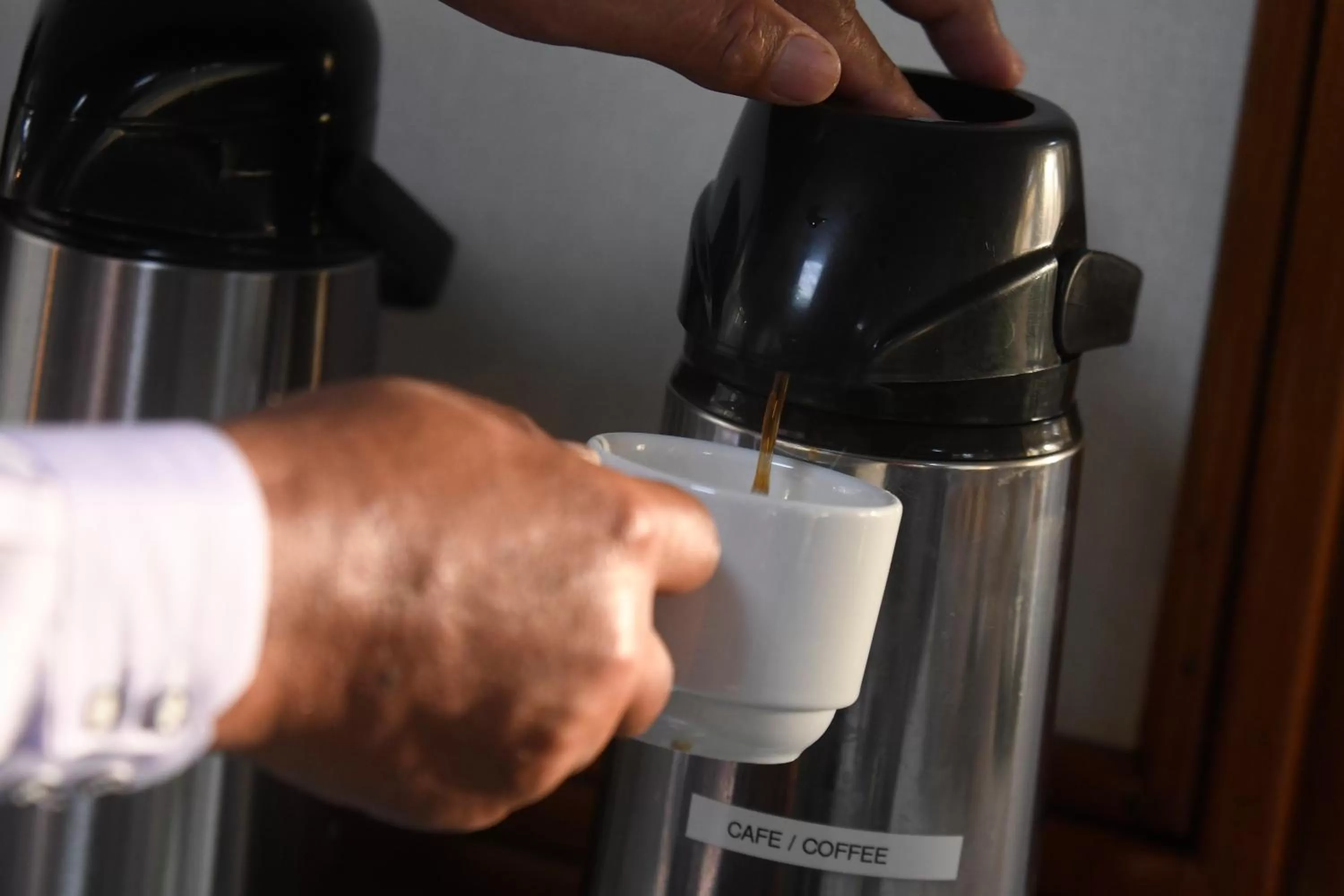 Coffee/tea facilities in Like U Hotel Brasília