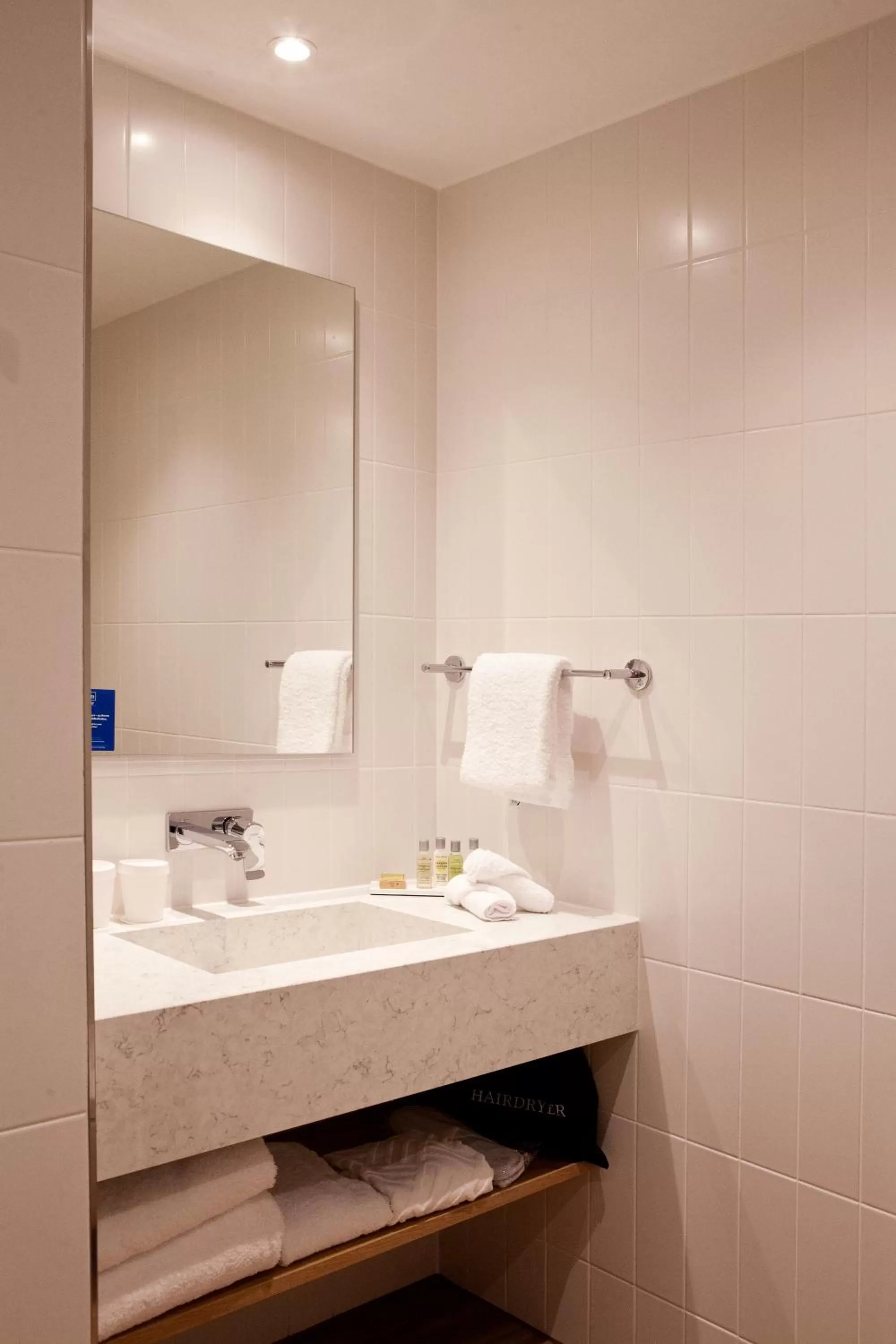 Photo of the whole room in Hilton Garden Inn Munich Messe