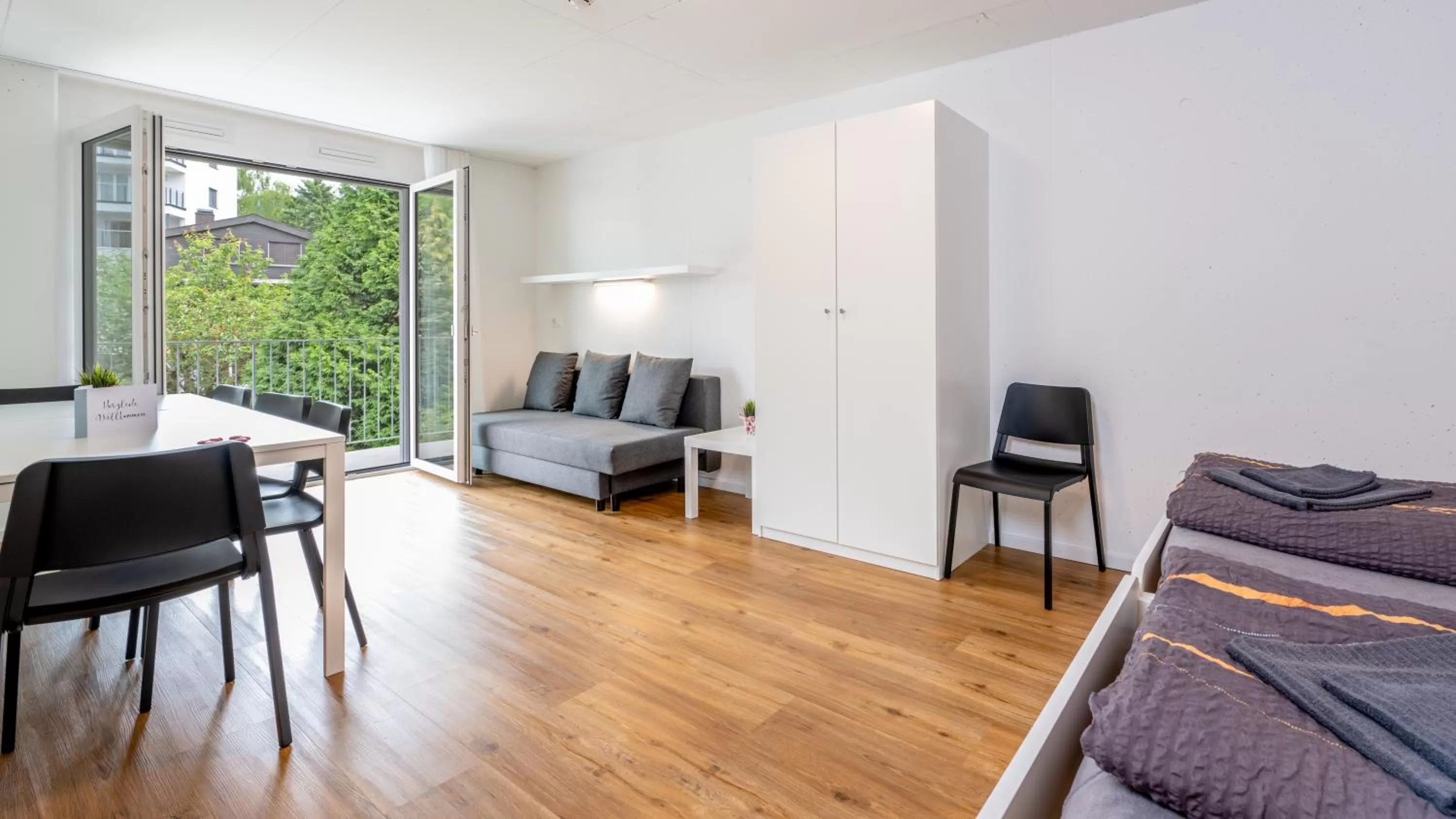 Seating area in Anstatthotel Goldau - self-check-in