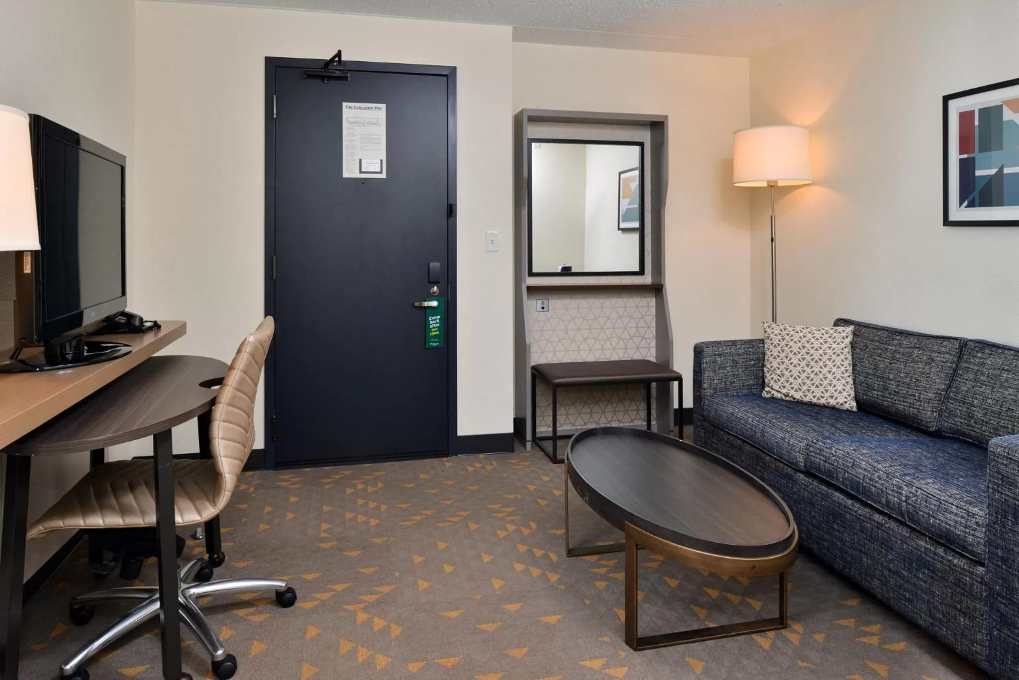 Bedroom in Holiday Inn Hotel & Suites Overland Park-Convention Center by IHG