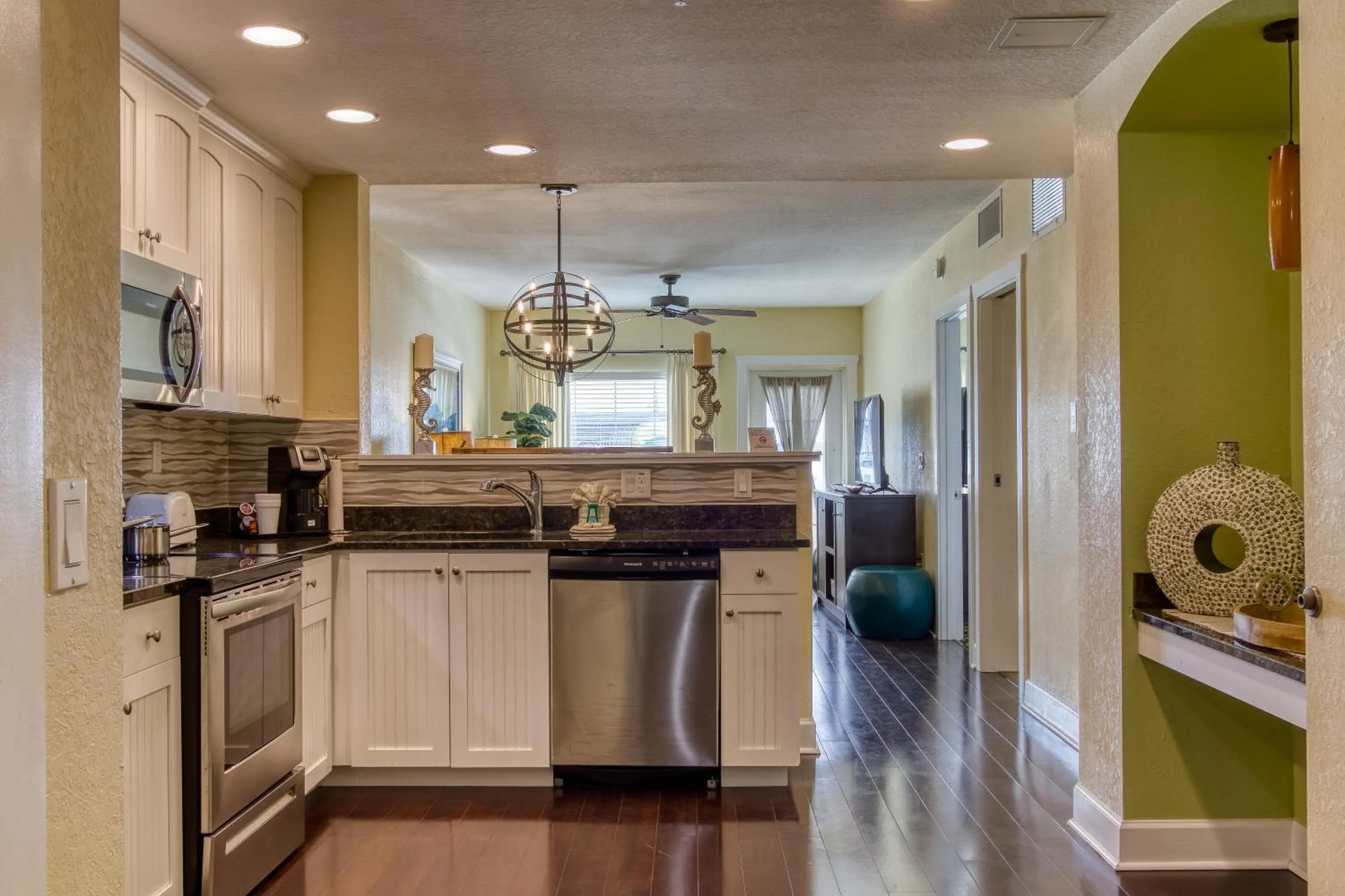 kitchen in New Hotel Collection Harbourside