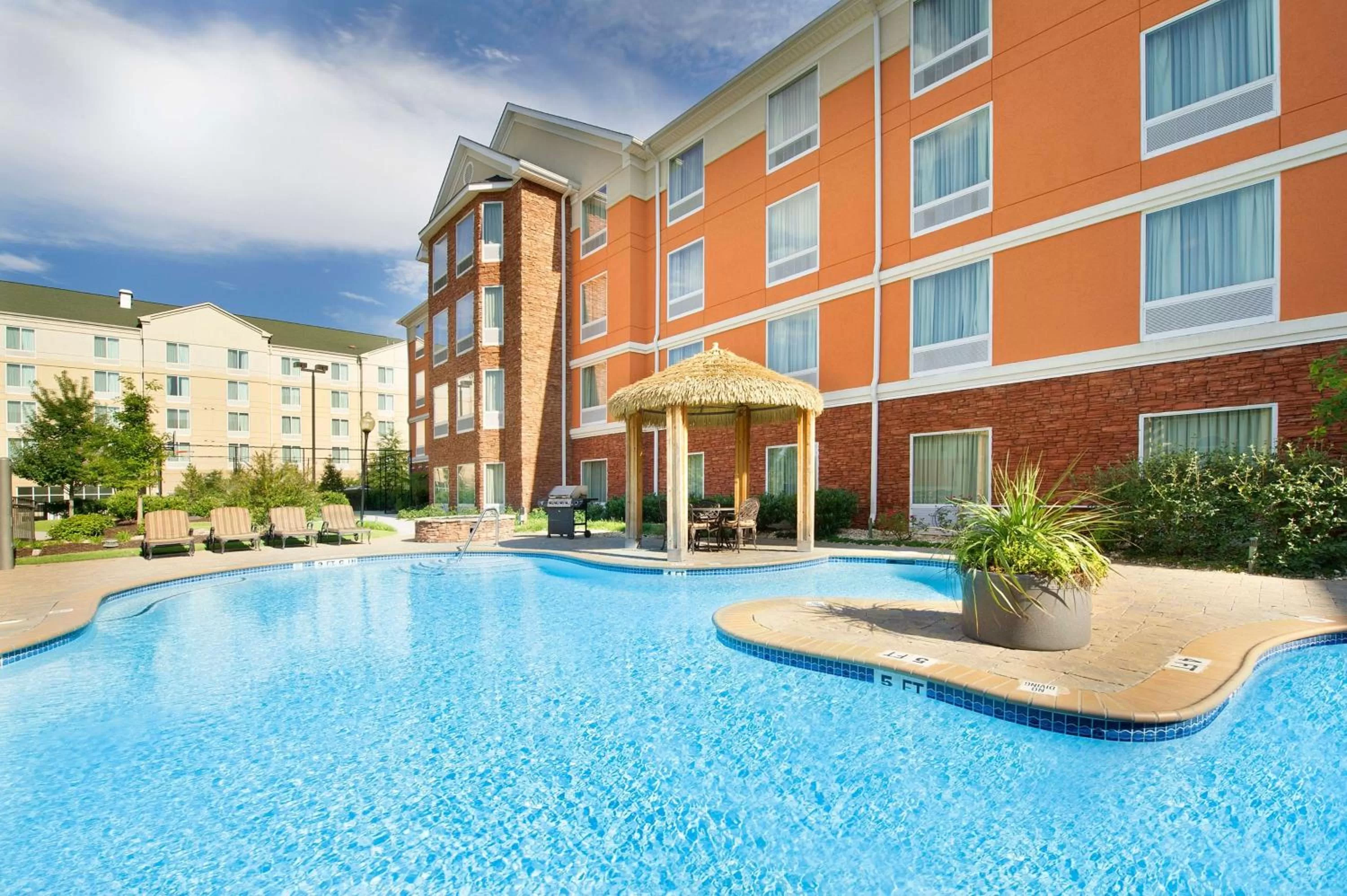 Pool view in Homewood Suites by Hilton Atlanta NW/Kennesaw-Town Center
