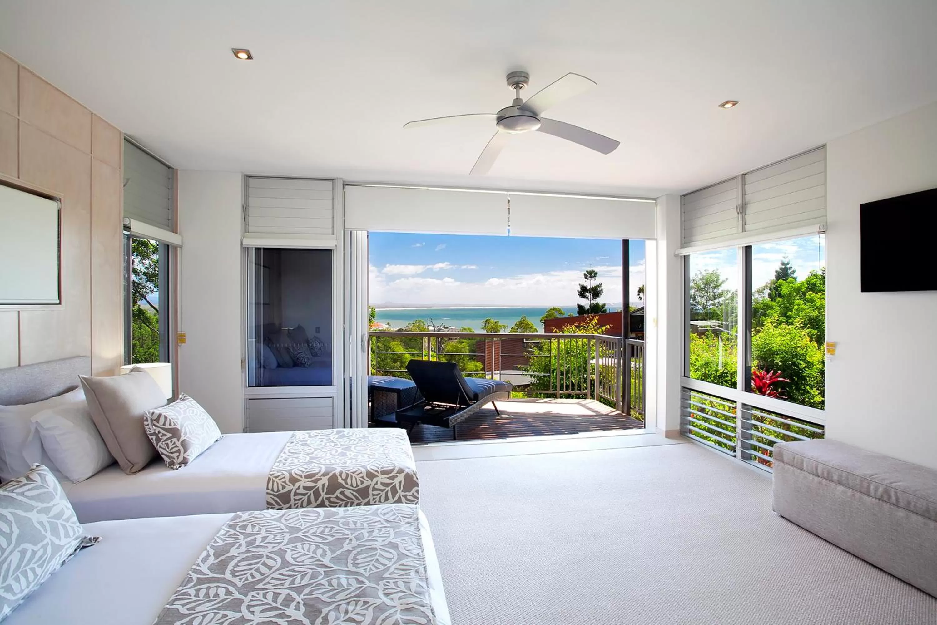 Bedroom, Bed in Peppers Noosa Resort and Villas