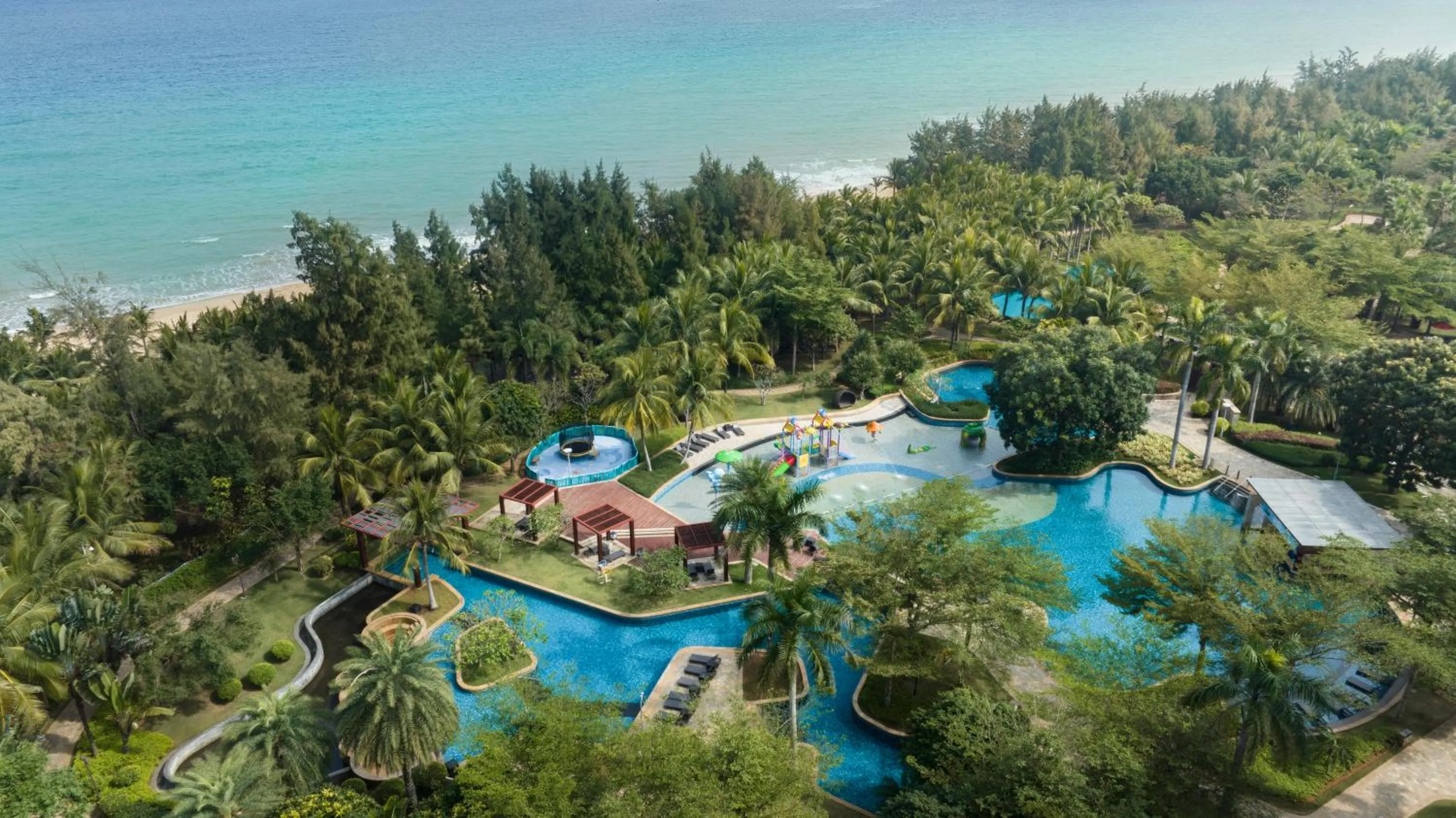 Swimming pool in Hilton Haikou Meilan - Beachfront Hotel
