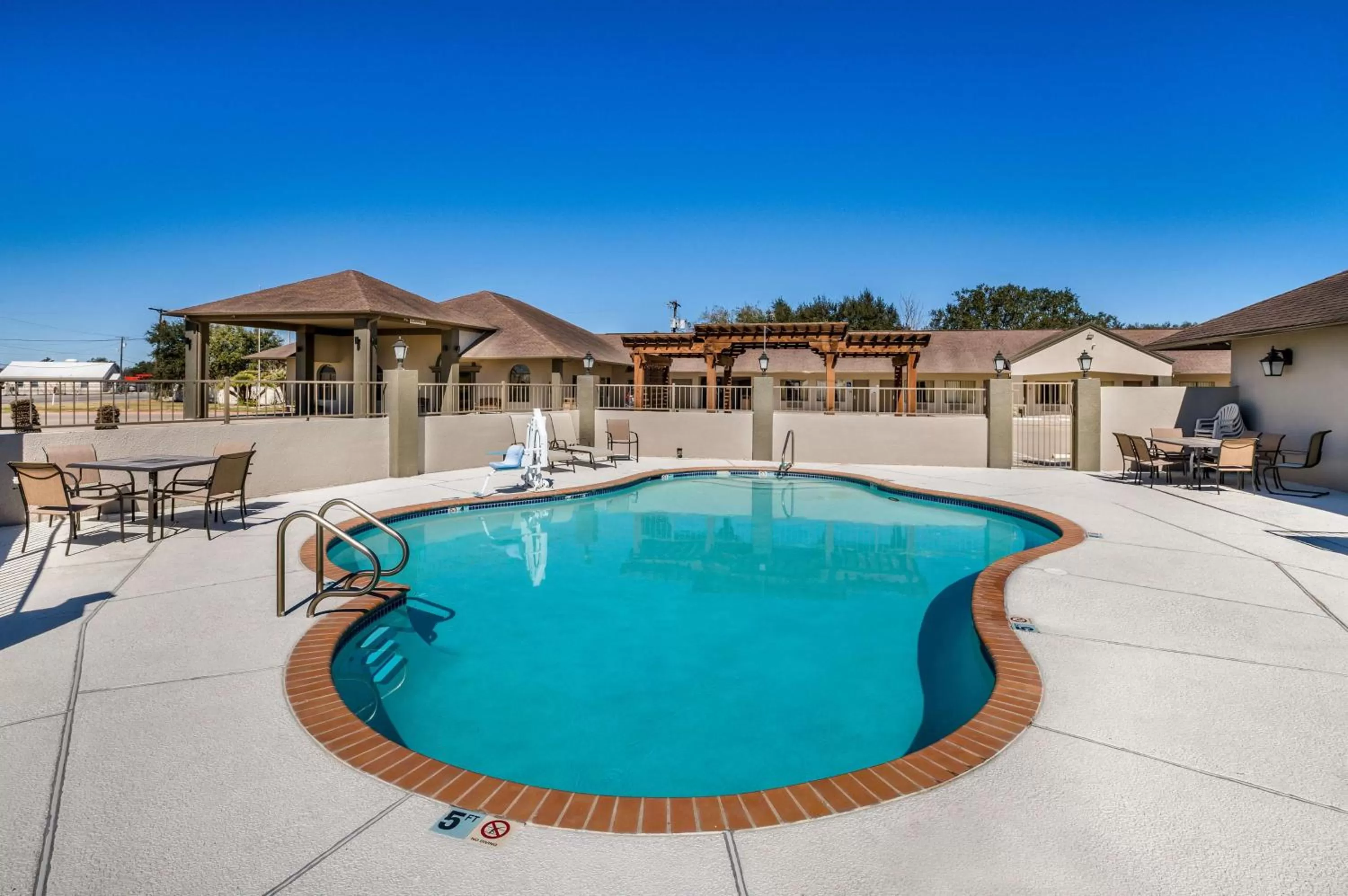 Activities in SureStay Hotel by Best Western Alice