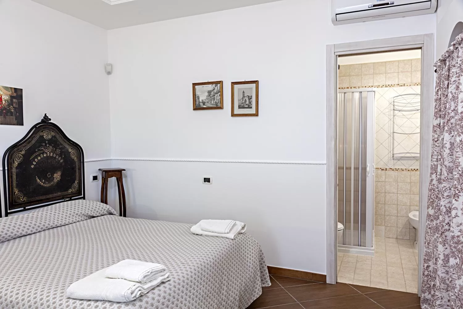 Bed in B&B Barletta Acasamia con Parcheggio Privato