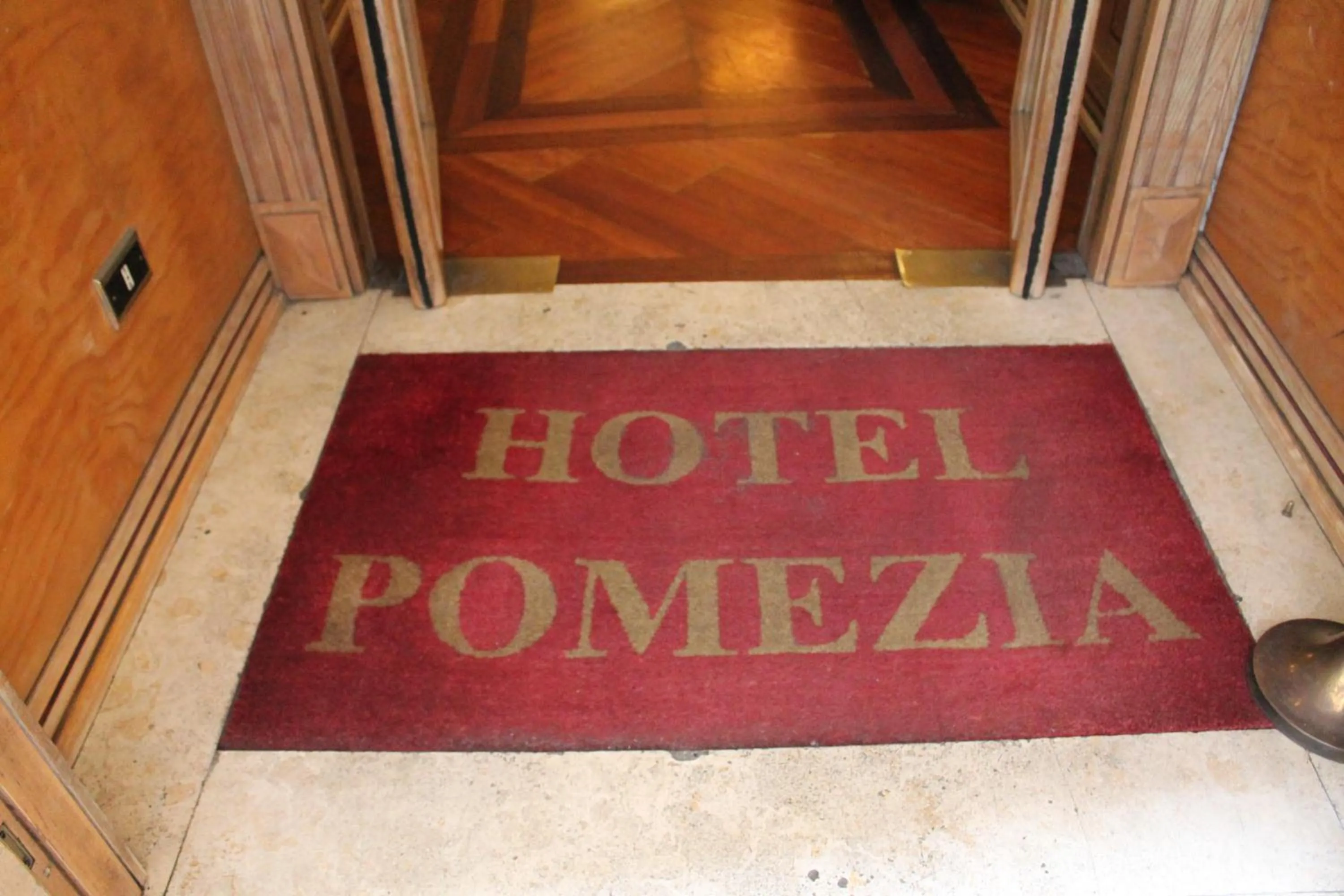 Property logo or sign in Hotel Pomezia