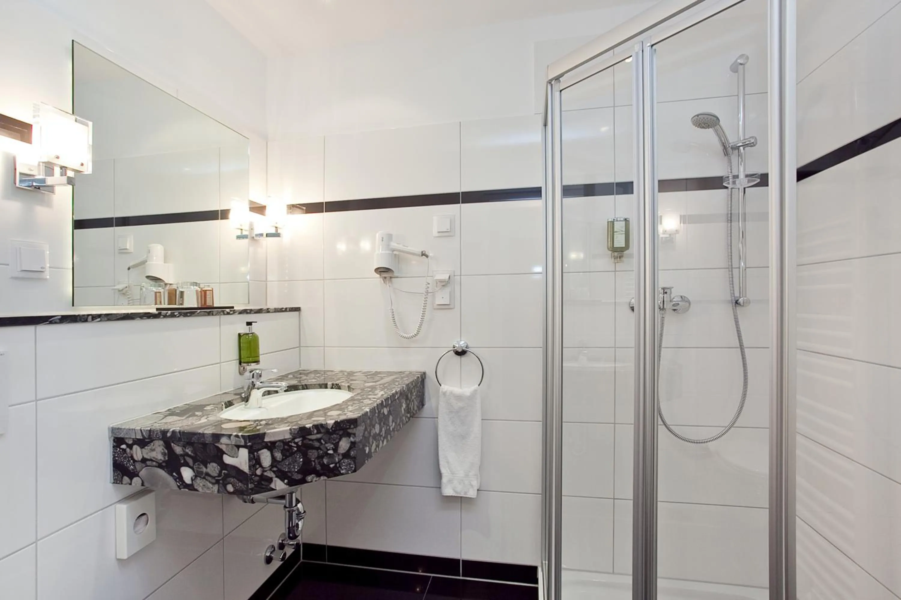 Bathroom in Gildors Hotel Atmosphère