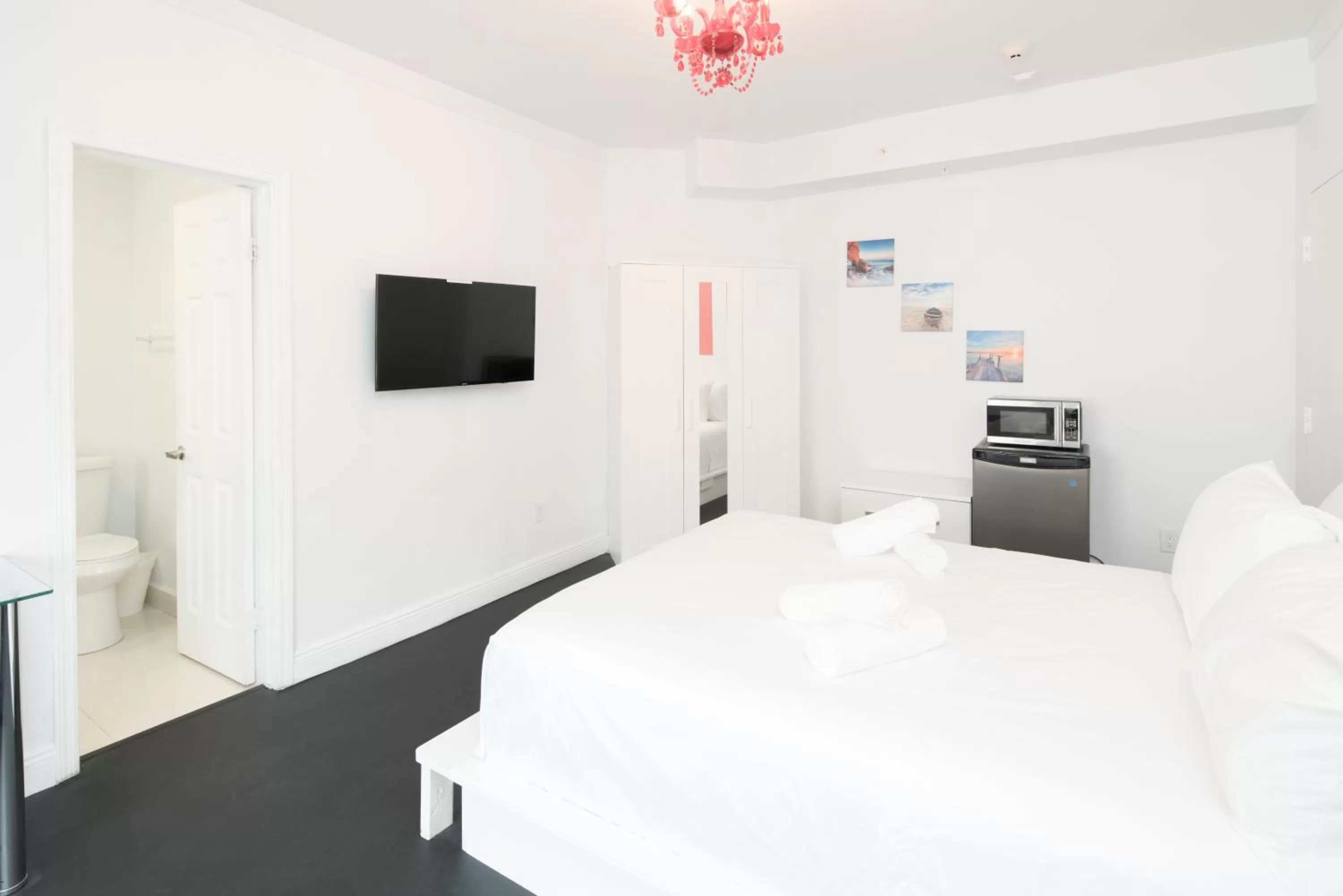 Bed in The Donovan at Miami Beach