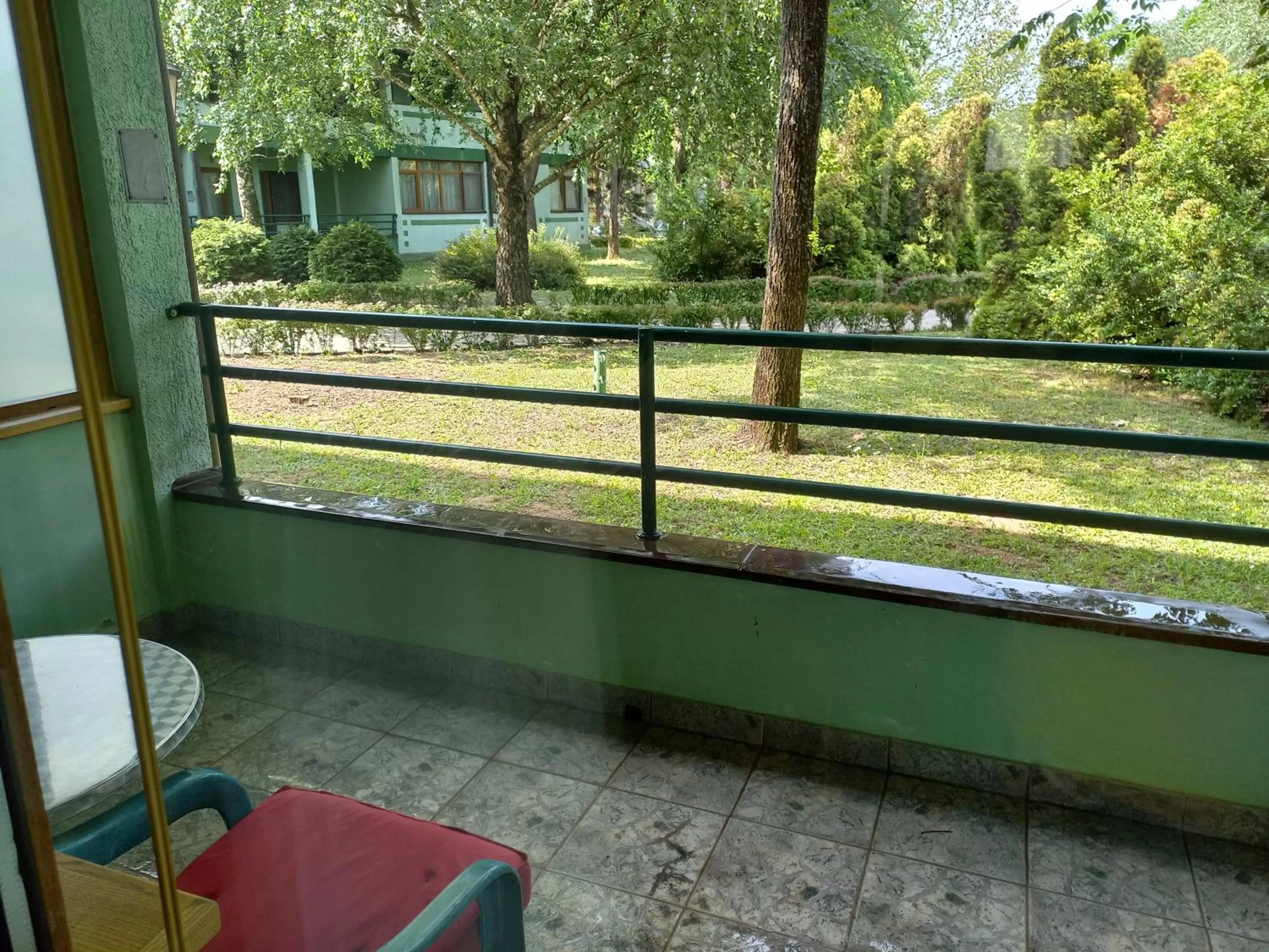 Balcony/Terrace in Garni Lupus prenoćište