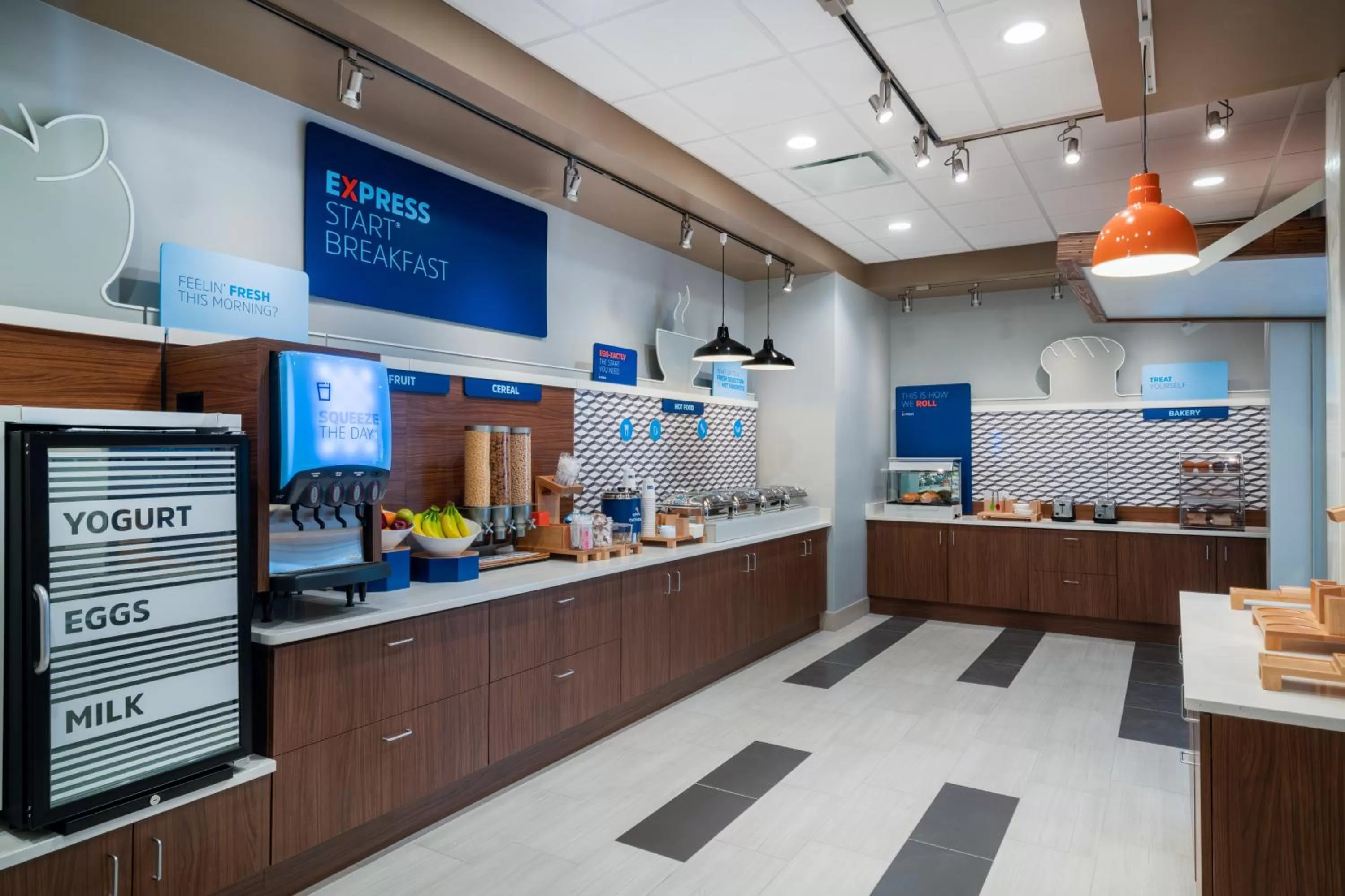 Buffet breakfast in Holiday Inn Express & Suites - St Peters by IHG