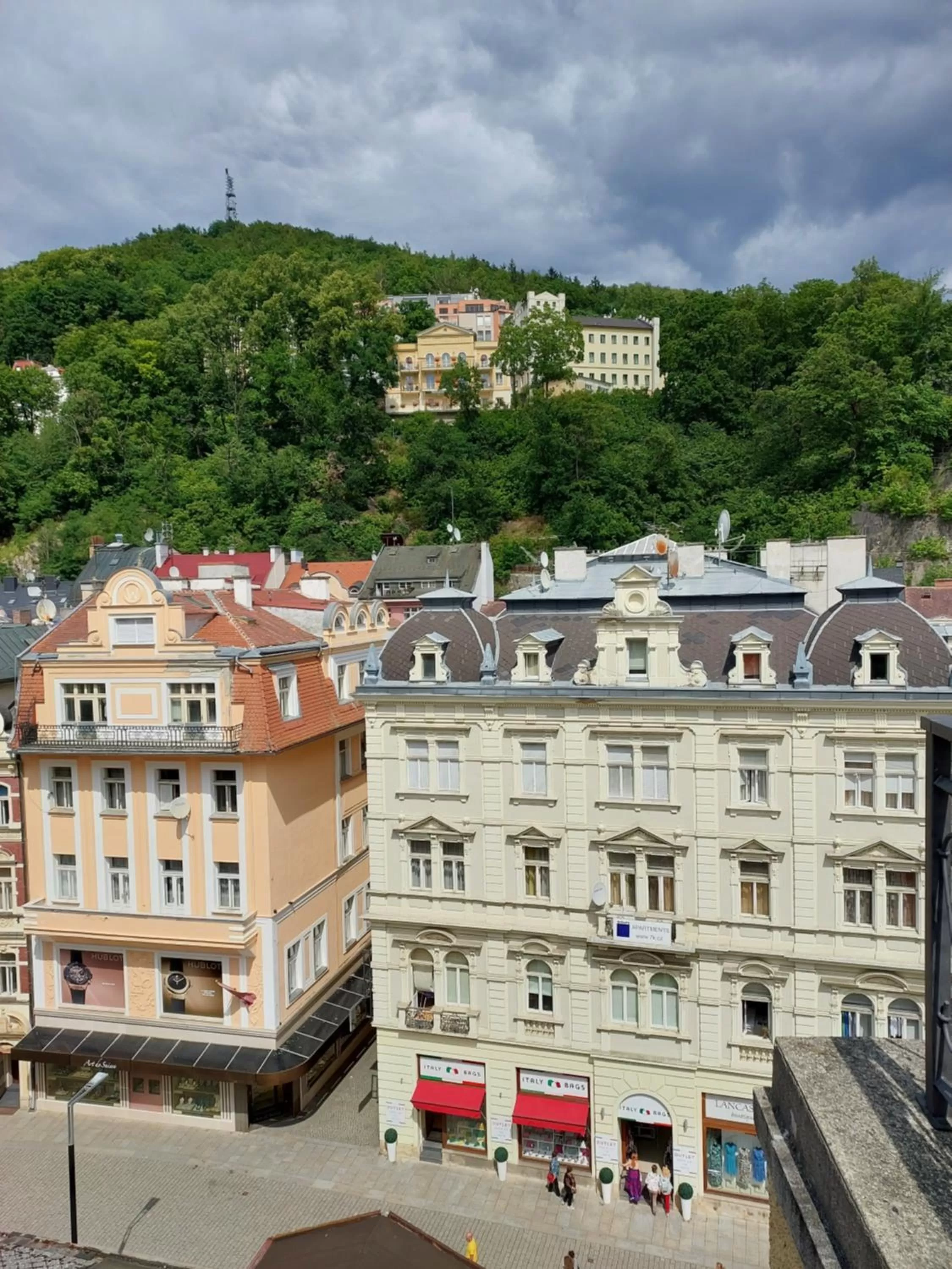 Neighbourhood, Bird's-eye View in Hotel Asila