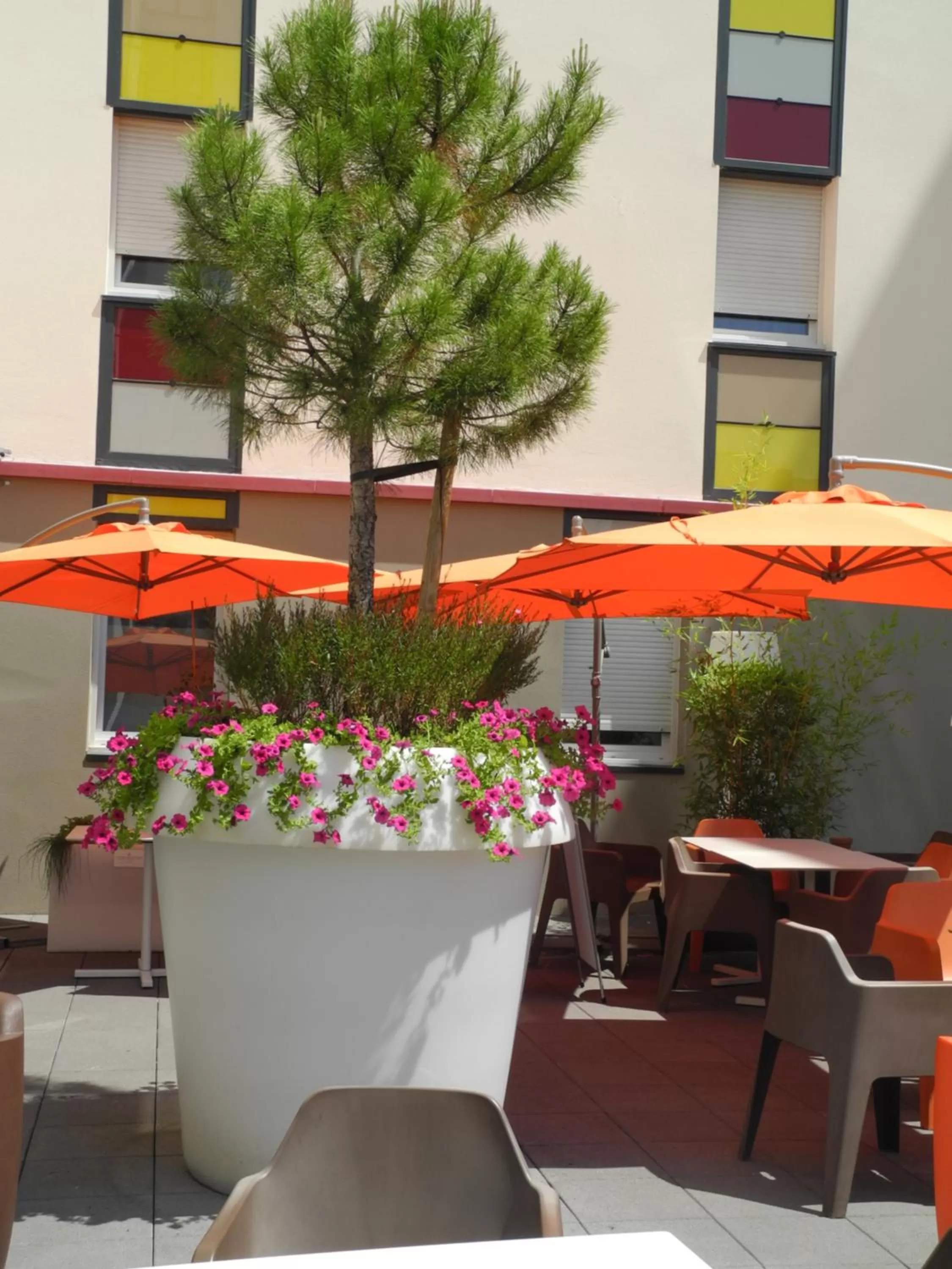 Property building in Apparthotel Privilodges Carré de Jaude