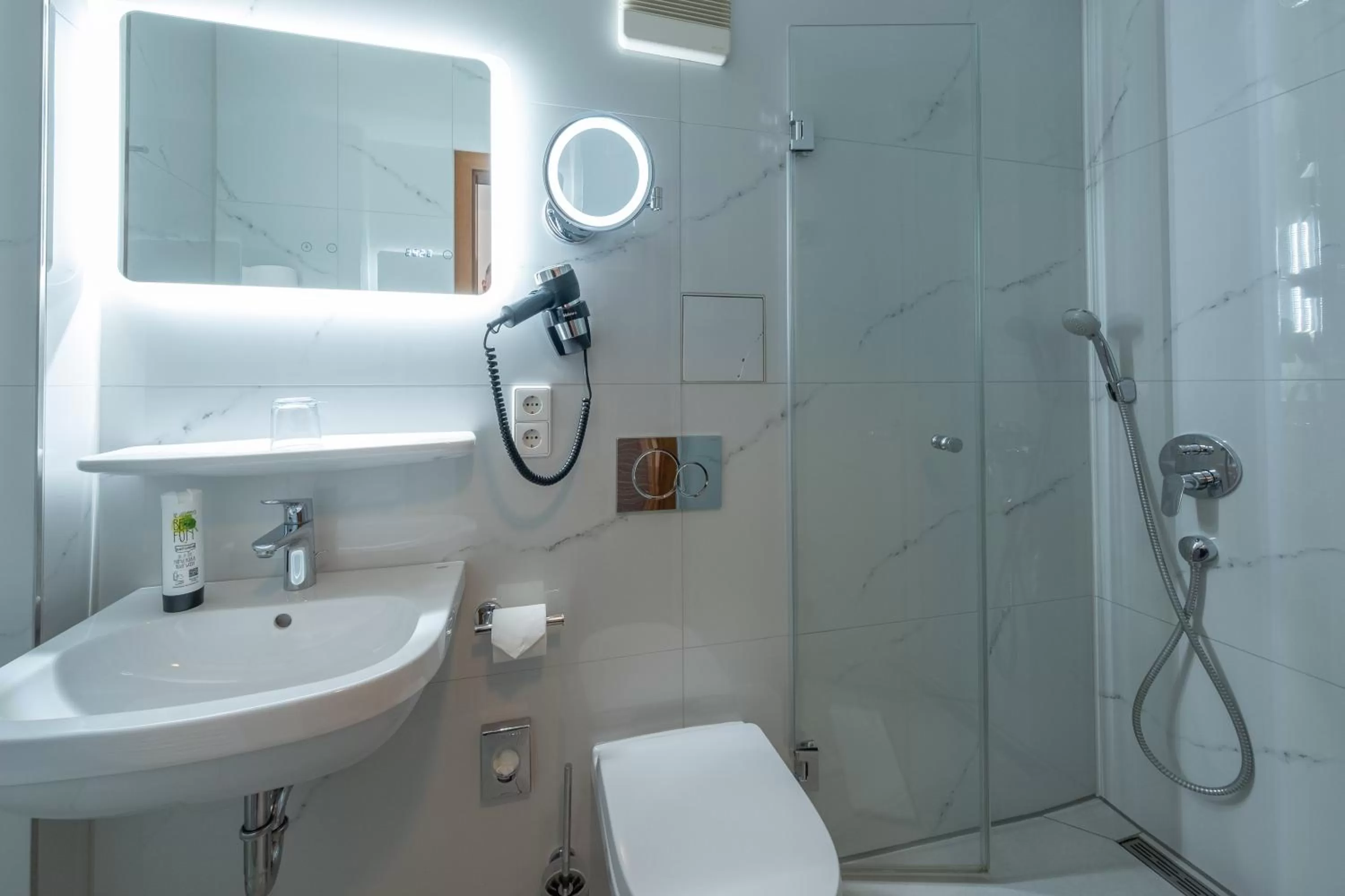 Bathroom in Hotel Bär