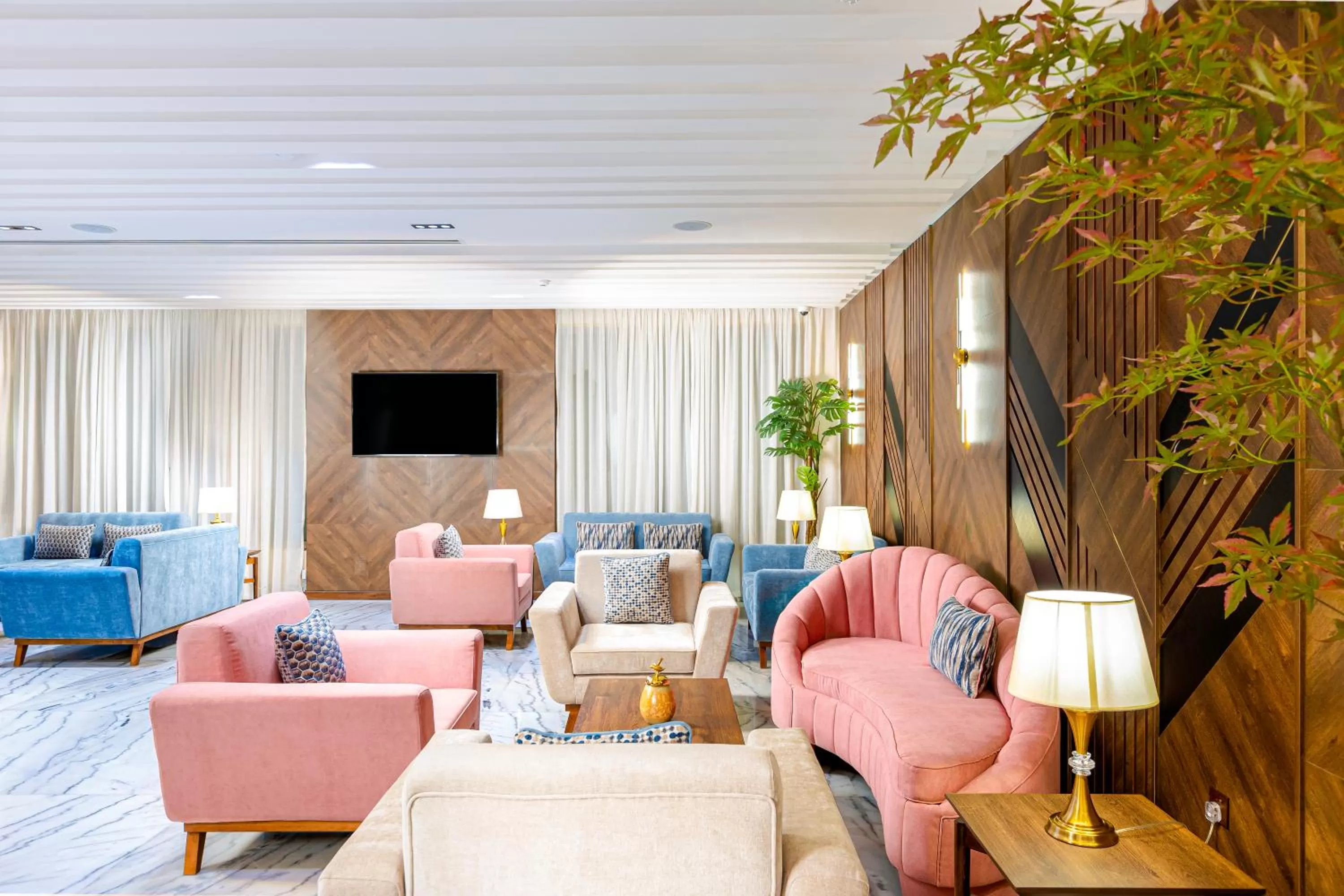 Lobby or reception in Seven Gardens Hotel Al Narjis