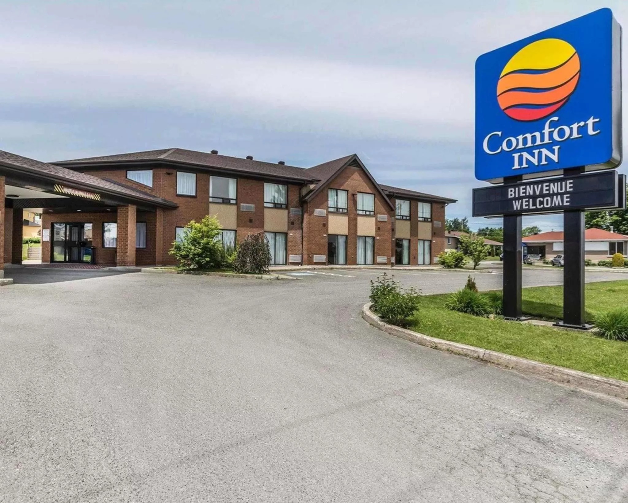 Property building in Comfort Inn Thetford Mines