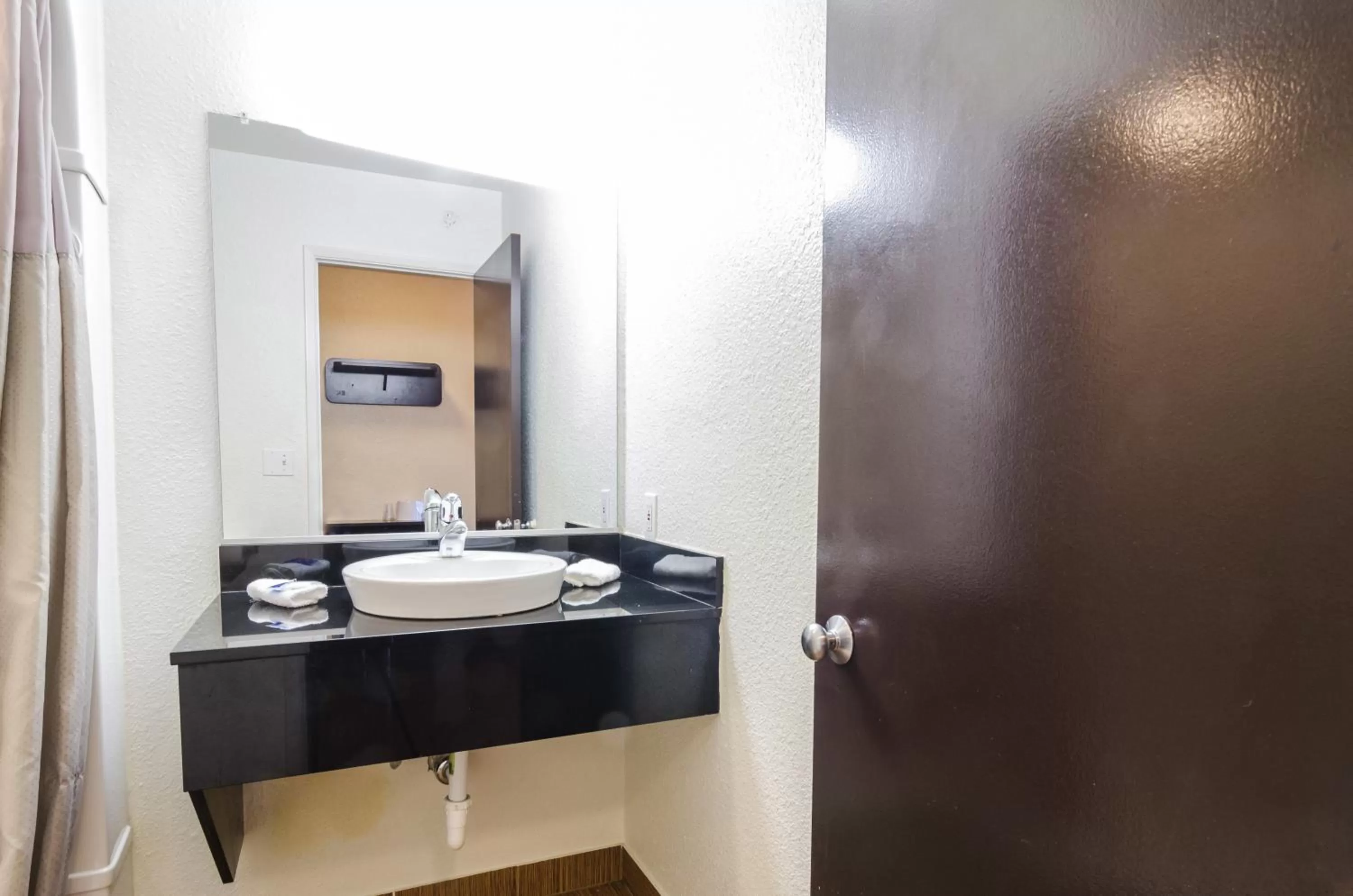 Bathroom in Motel 6-Seattle, WA - Sea-Tac Airport South