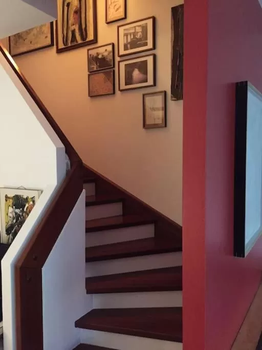 Room in maisonette with garden, parking place