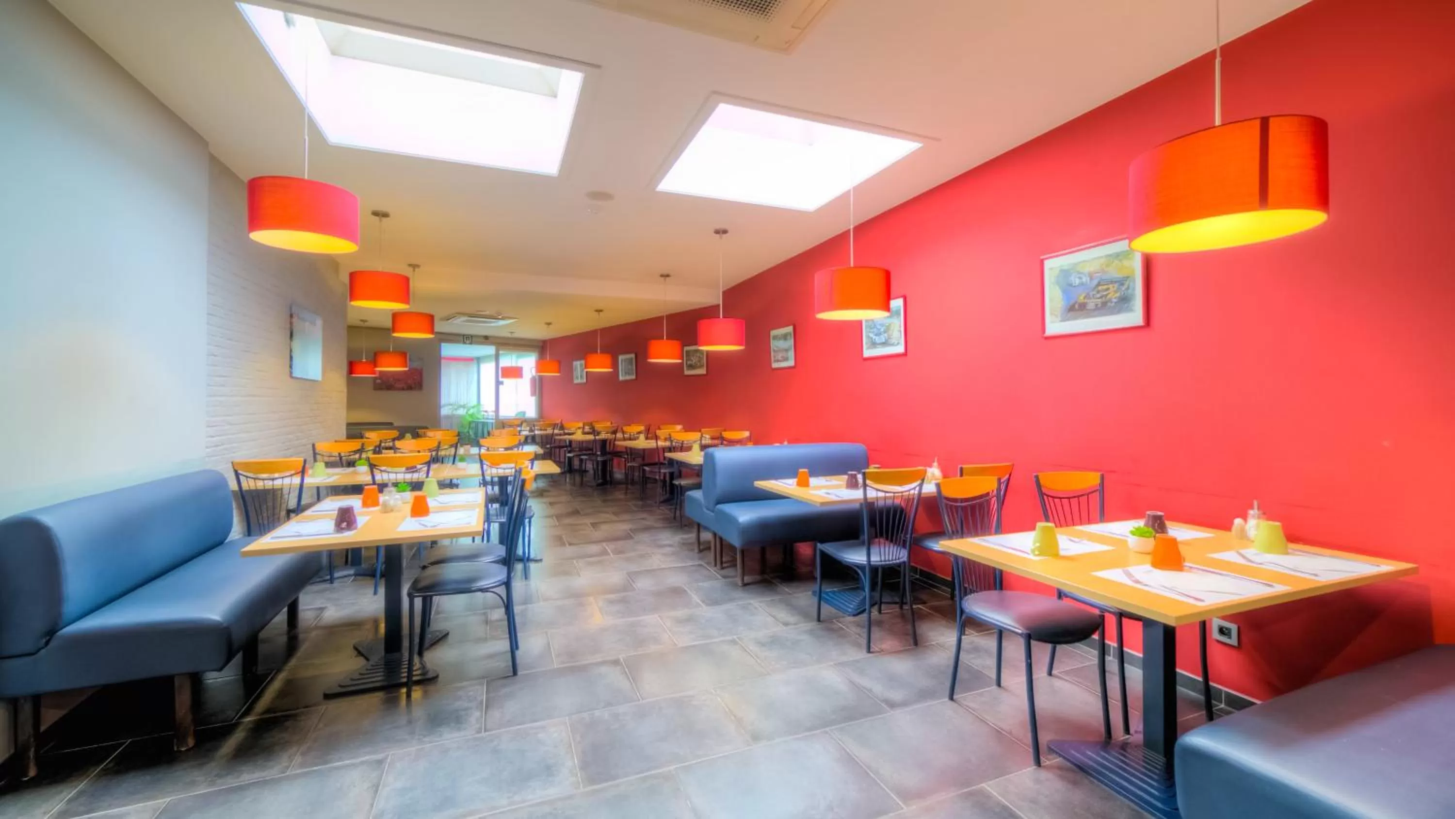 Restaurant/Places to Eat in Value Stay Menen