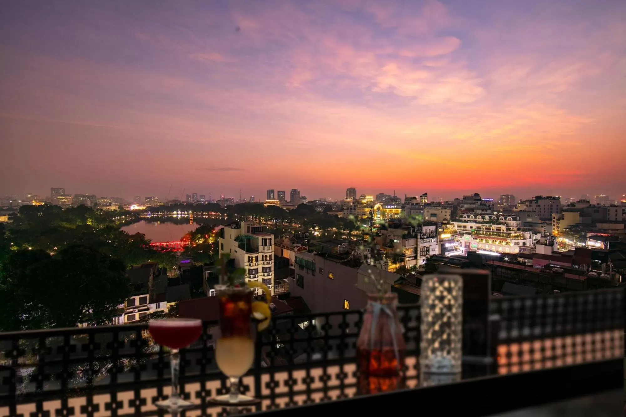 Lounge or bar in San Grand Hotel & Spa