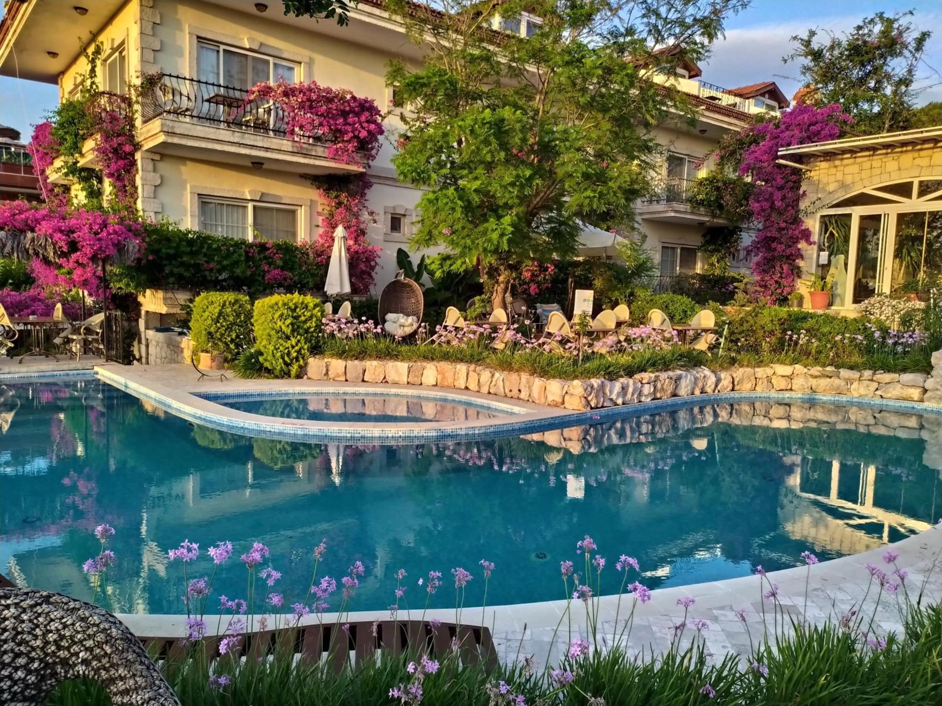 Property building, Swimming Pool in Dolina Hotel