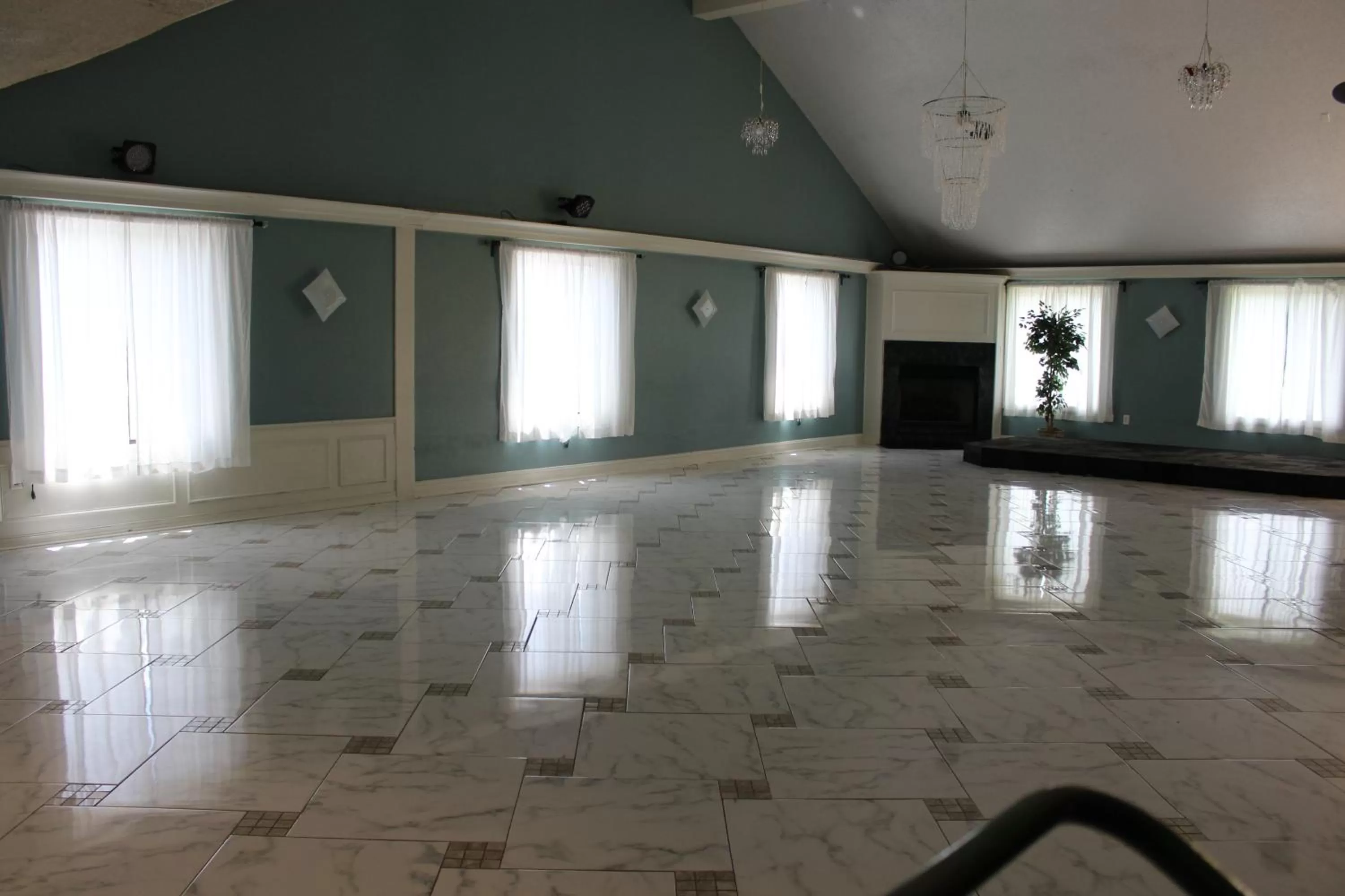 Banquet/Function facilities in Araamda Inn