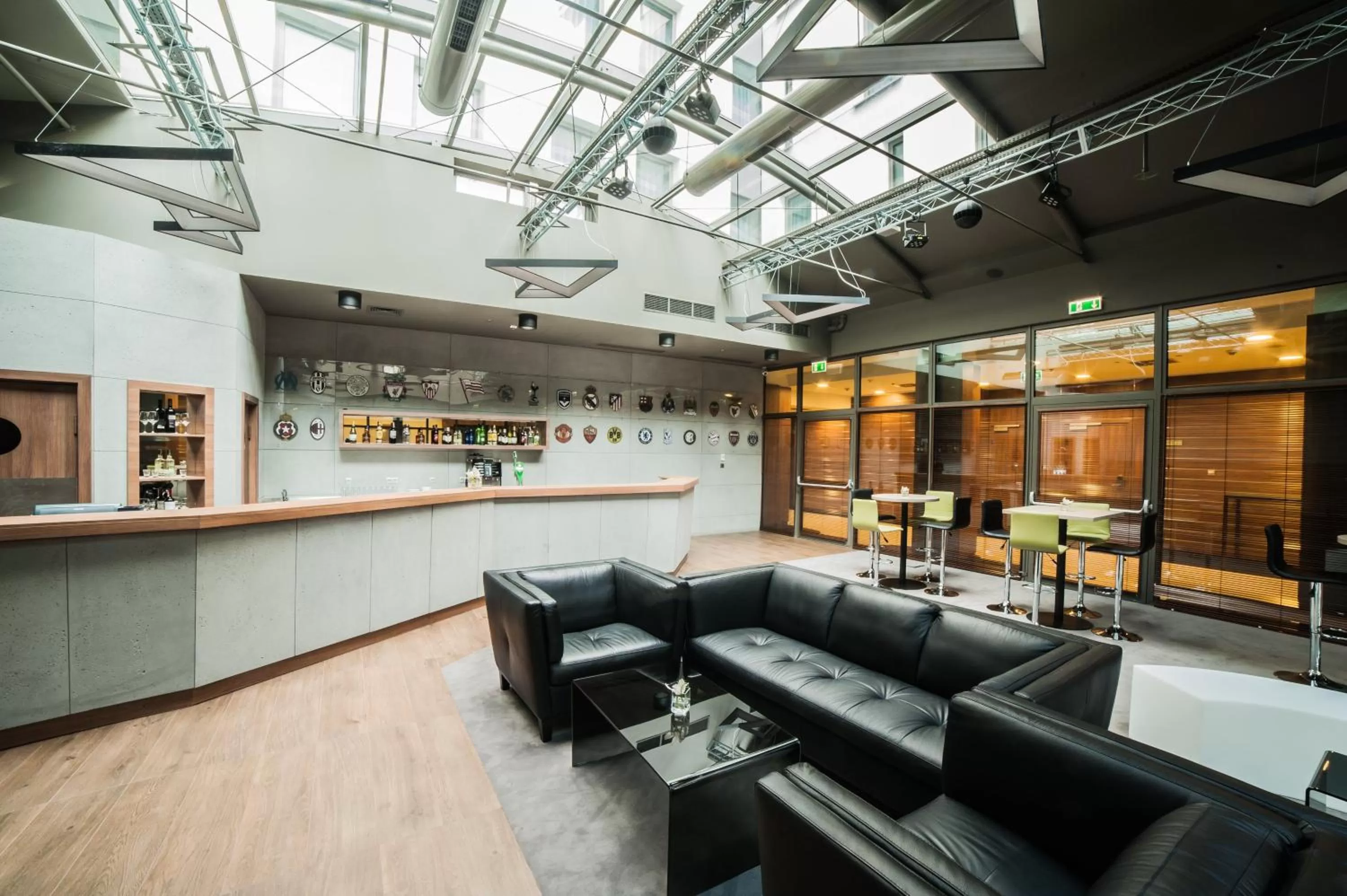 Lounge or bar in Holiday Inn Krakow City Centre by IHG