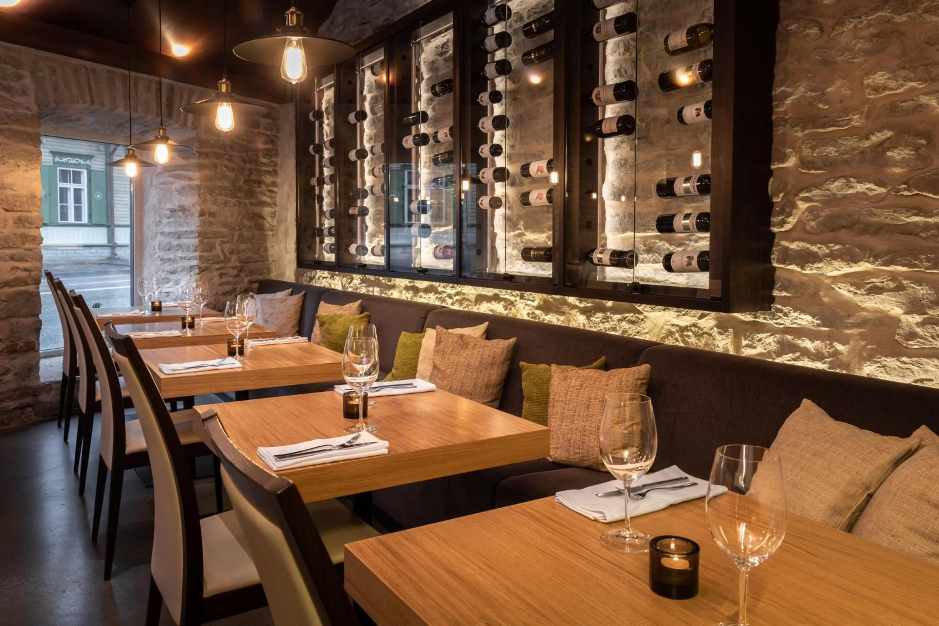 Restaurant/places to eat in The von Stackelberg Hotel Tallinn