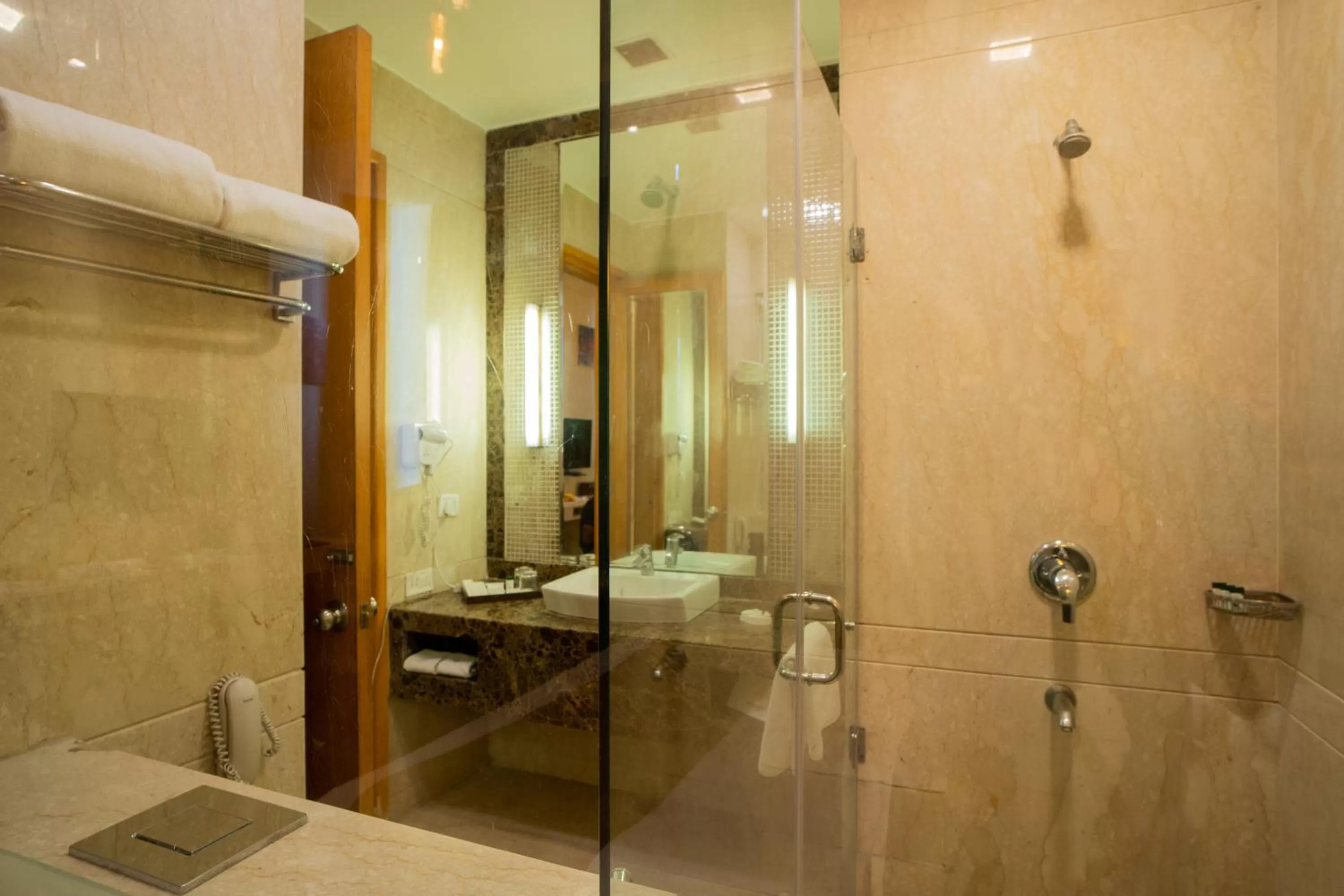 Bathroom in Opulent by Udman Chhattarpur