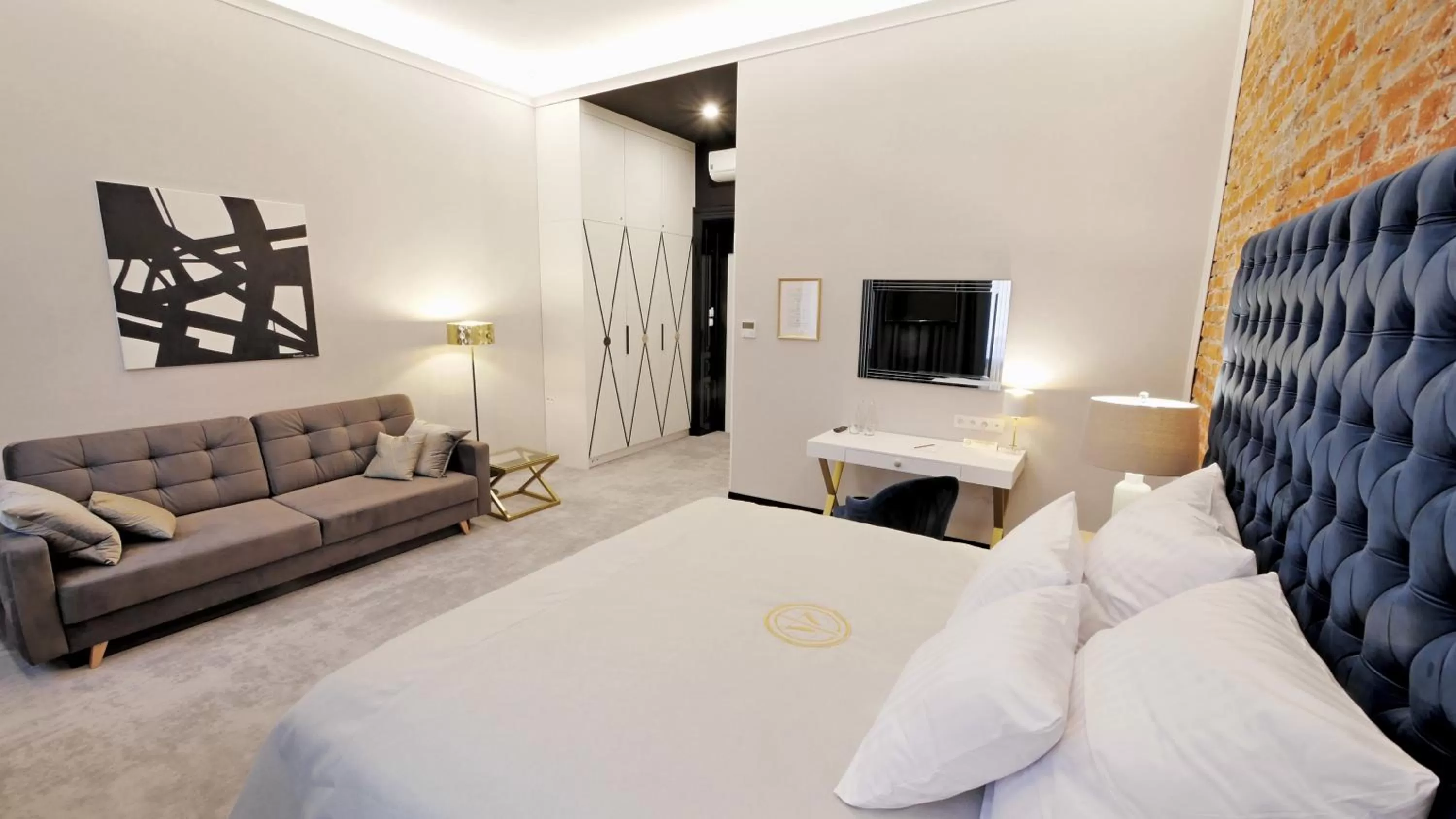 Photo of the whole room, Bed in SZEWSKA 22 BOUTIQUE