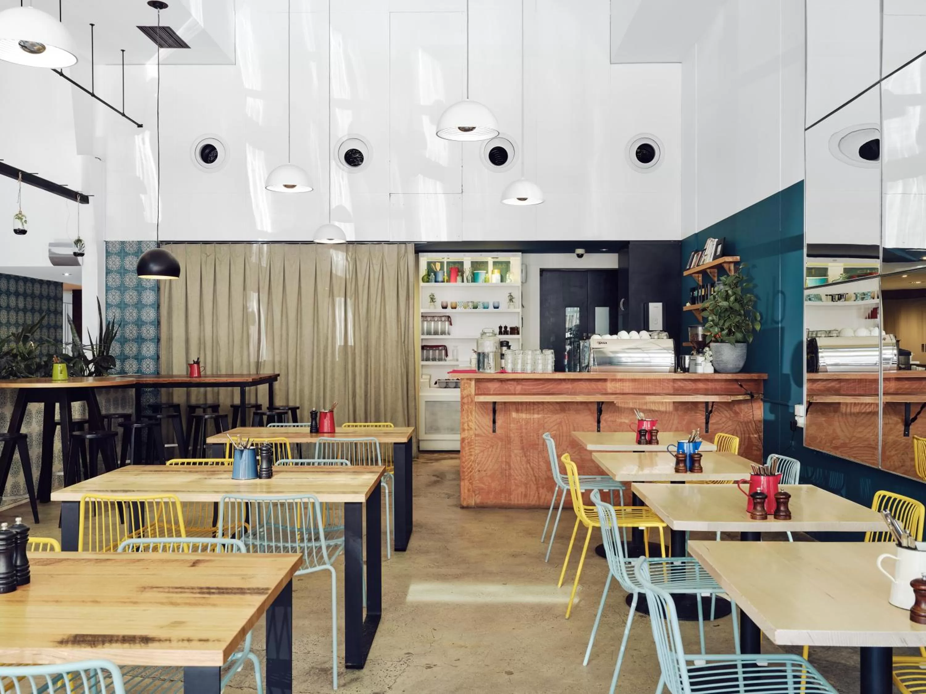 Breakfast in Saint Kilda Beach Hotel