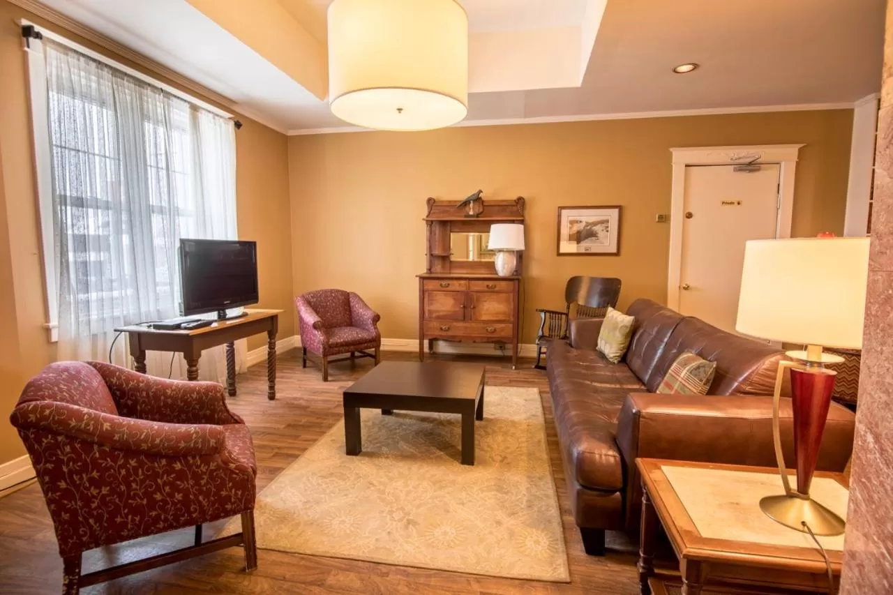 Communal lounge/ TV room in Caswell Resort