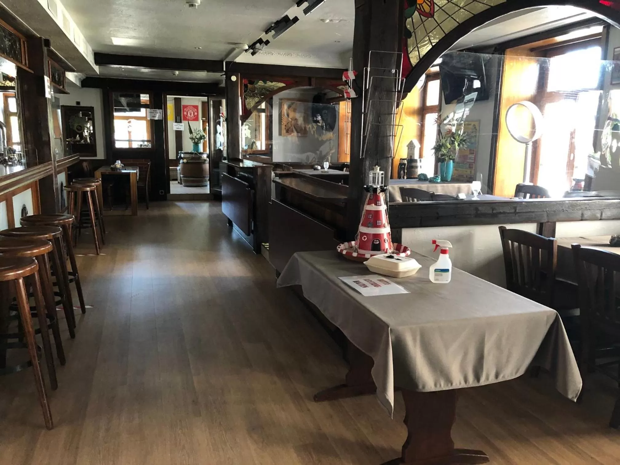 Restaurant/places to eat in Gasthof zum Falken