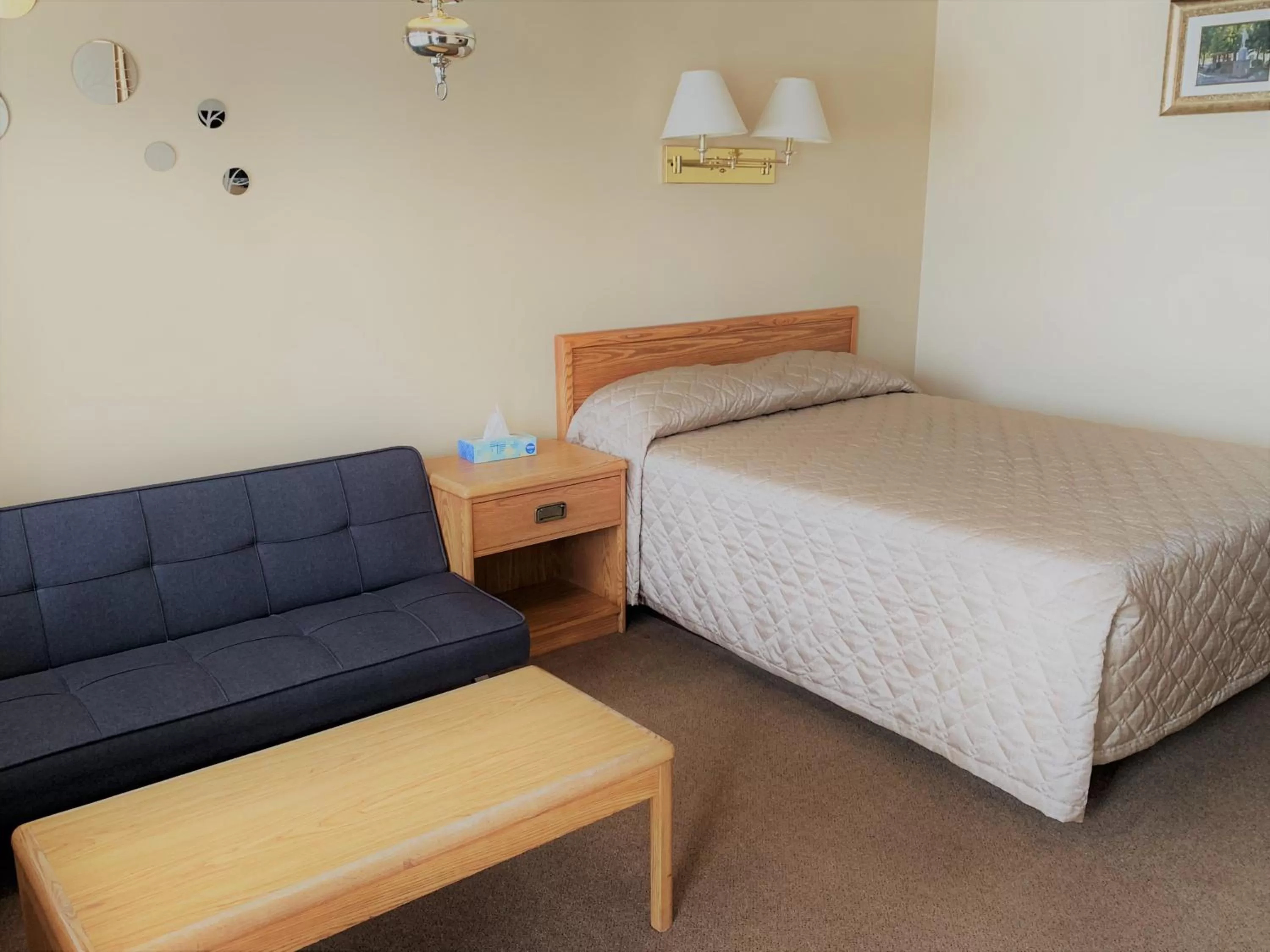 Bed in Hawberry Motel